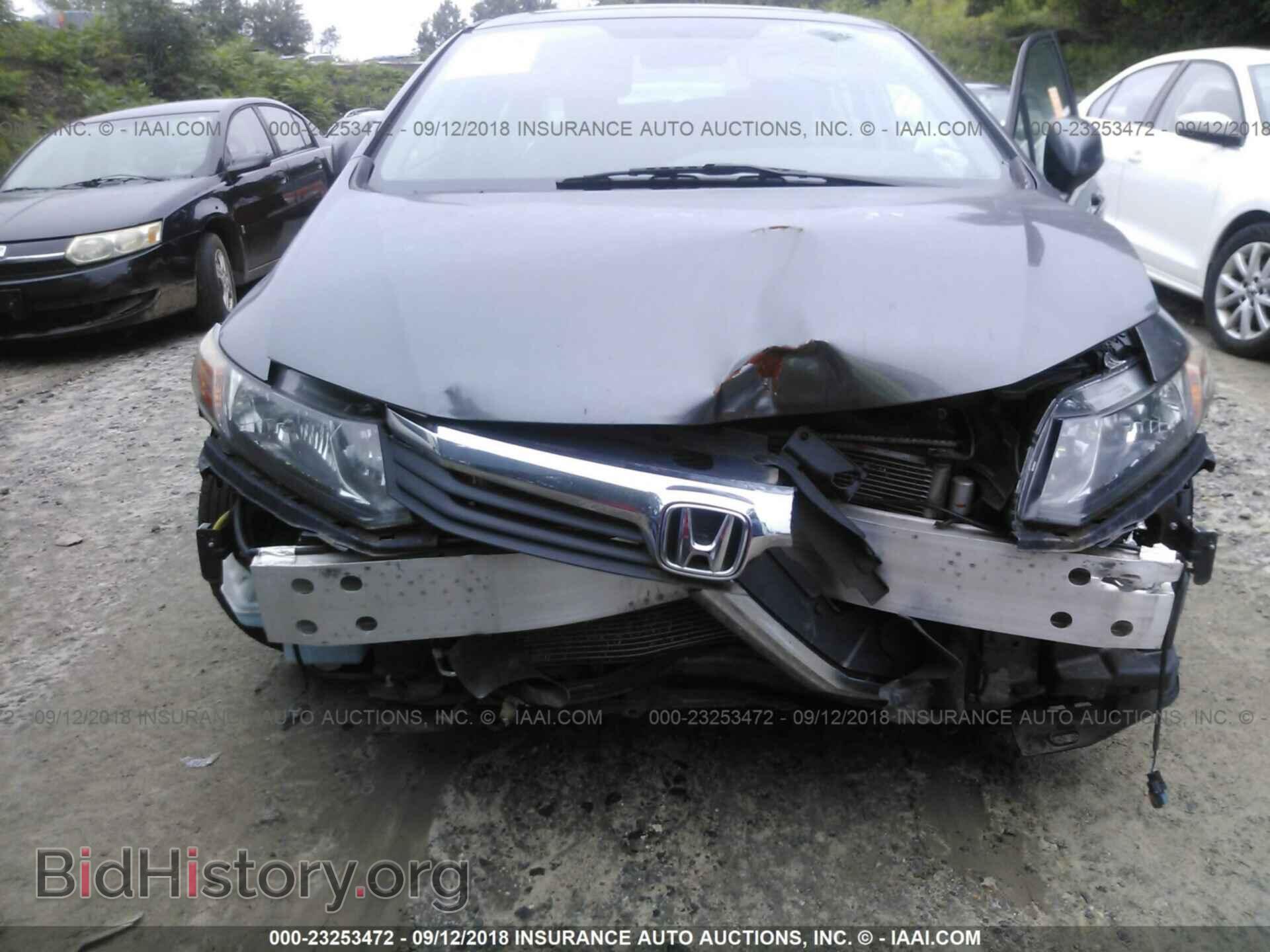 2012 Honda Civic - VIN: 2HGFB2F81CH592605 - Фото 6