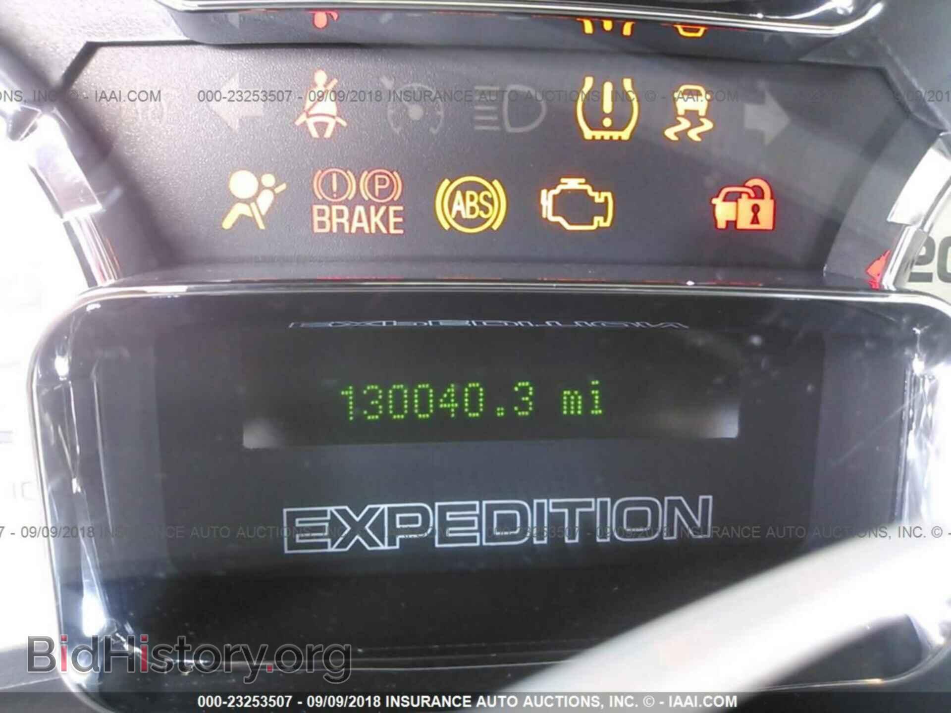 2011 Ford Expedition - VIN: 1FMJK1K59BEF27808 - Фото 7