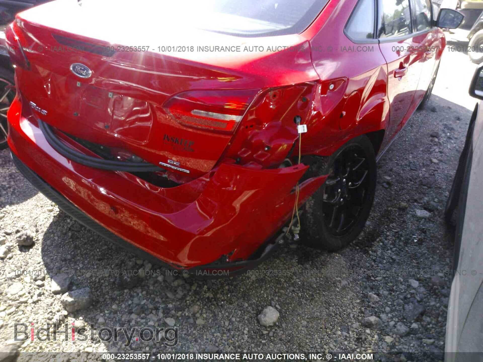 2016 Ford Focus - VIN: 1FADP3F28GL307969 - Photo 6