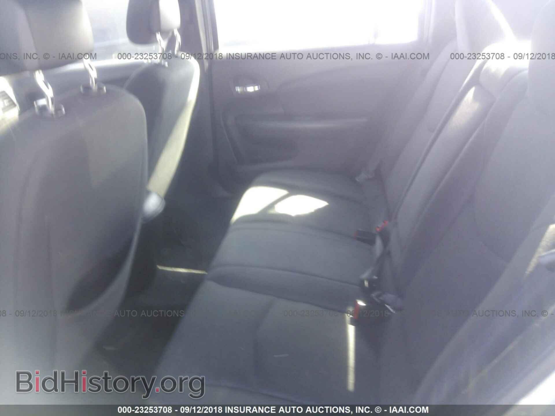 2011 Chrysler 200 - VIN: 1C3BC4FB1BN553783 - Фото 8