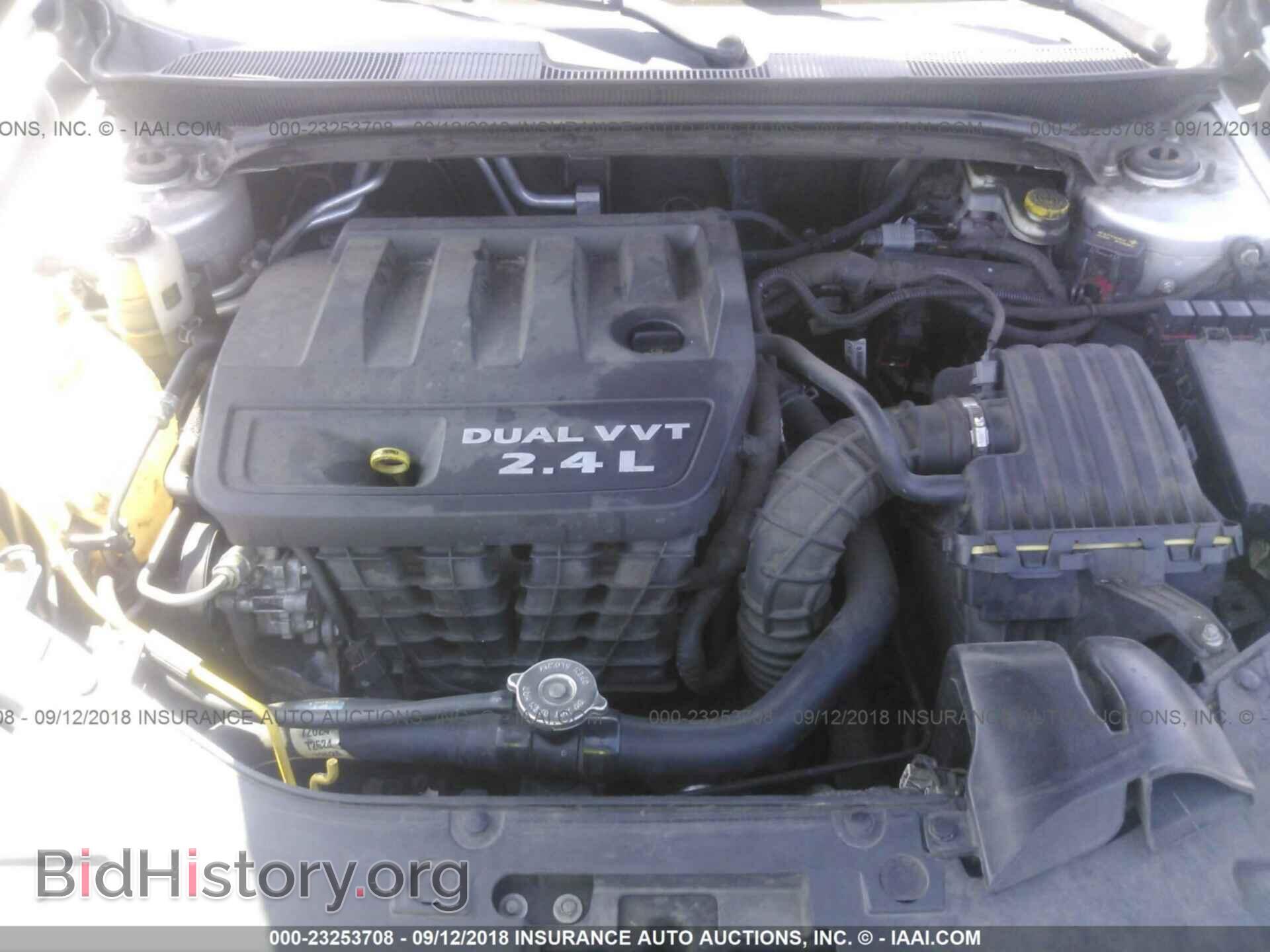 2011 Chrysler 200 - VIN: 1C3BC4FB1BN553783 - Фото 10