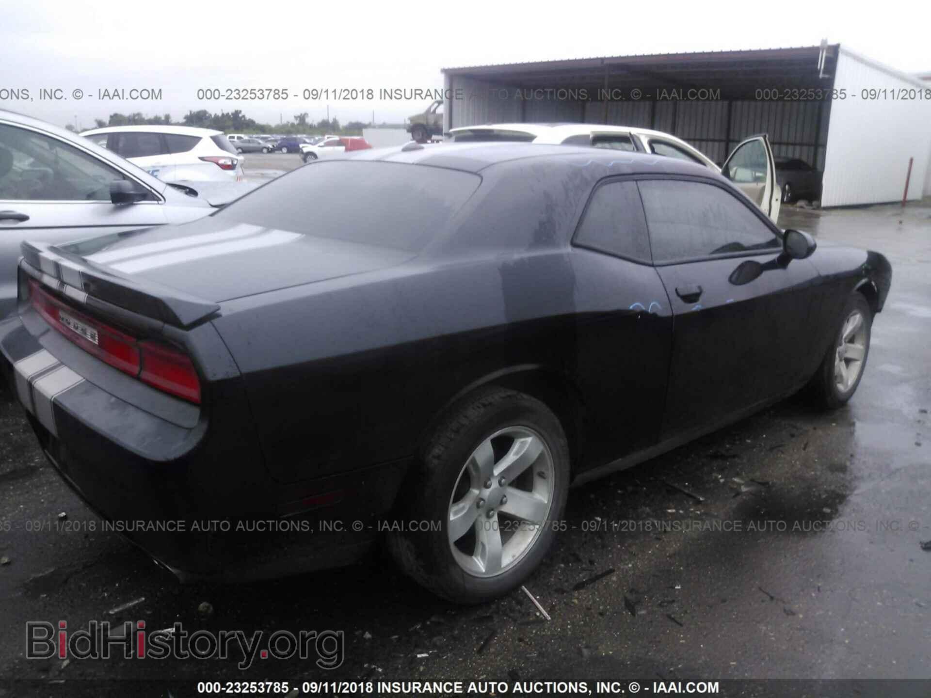 2012 Dodge Challenger - VIN: 2C3CDYAG7CH158187 - Фото 4