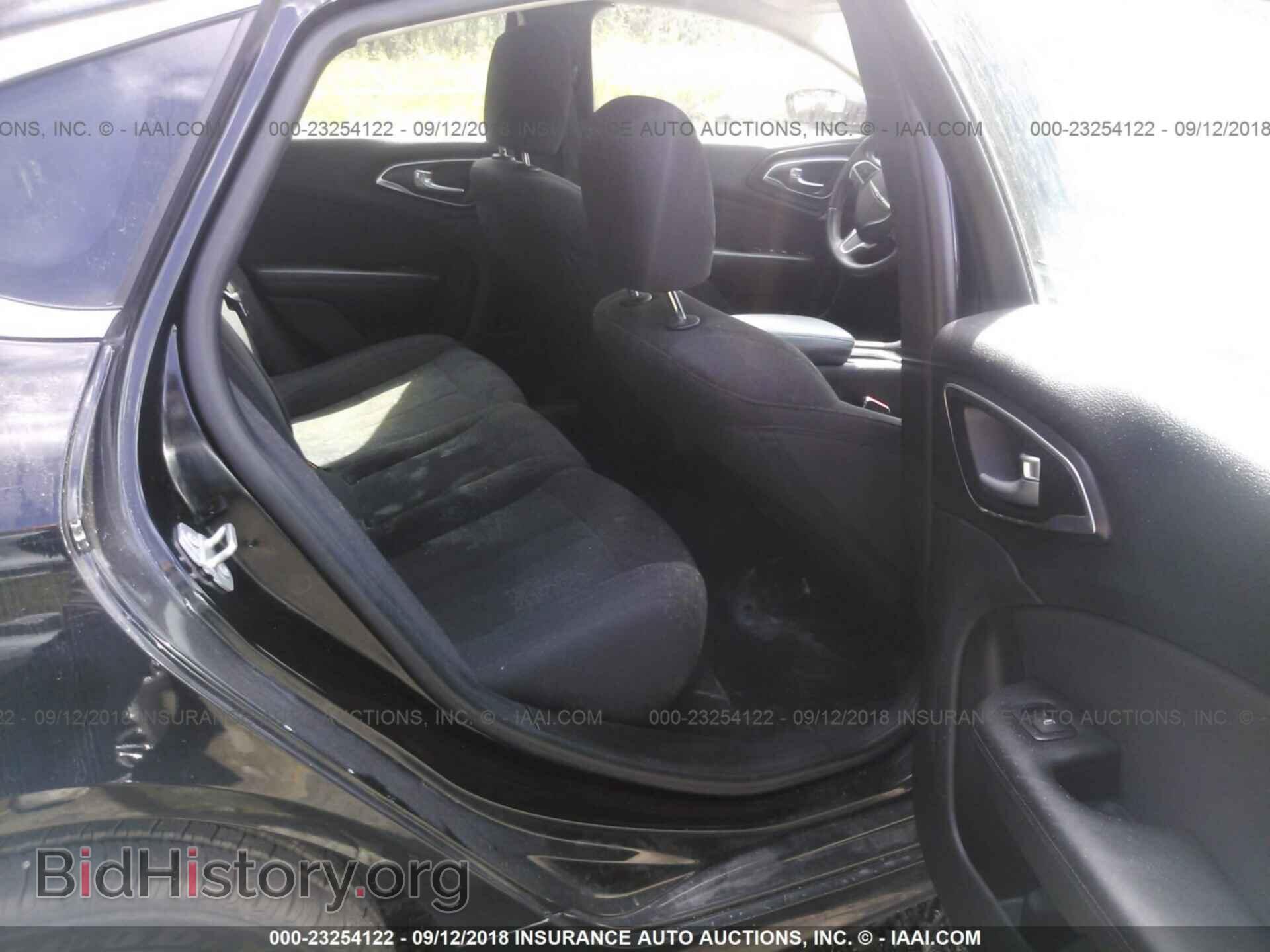 2016 Chrysler 200 - VIN: 1C3CCCAB8GN131362 - Photo 8