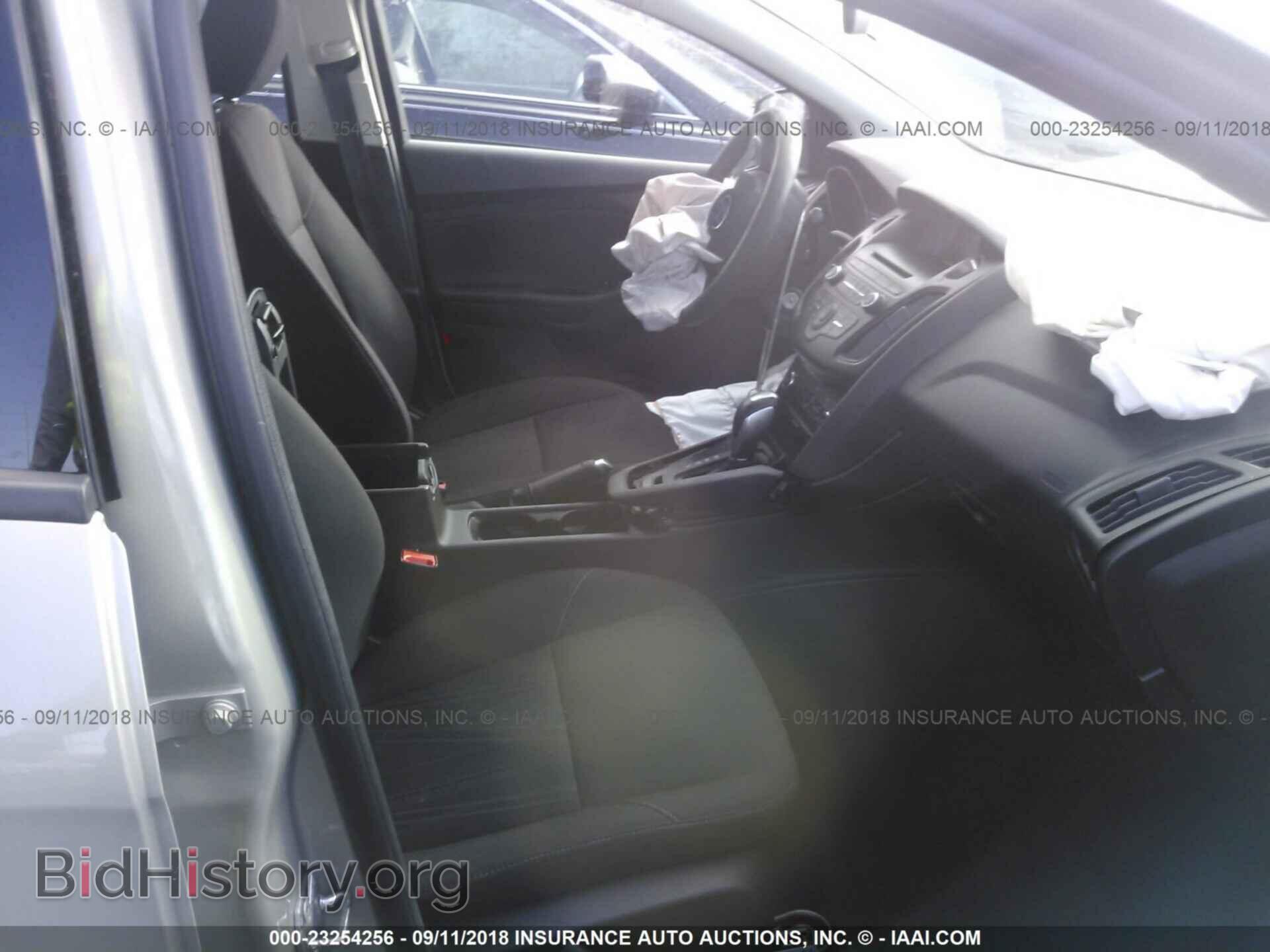 2015 Ford Focus - VIN: 1FADP3F2XFL217222 - Фото 5