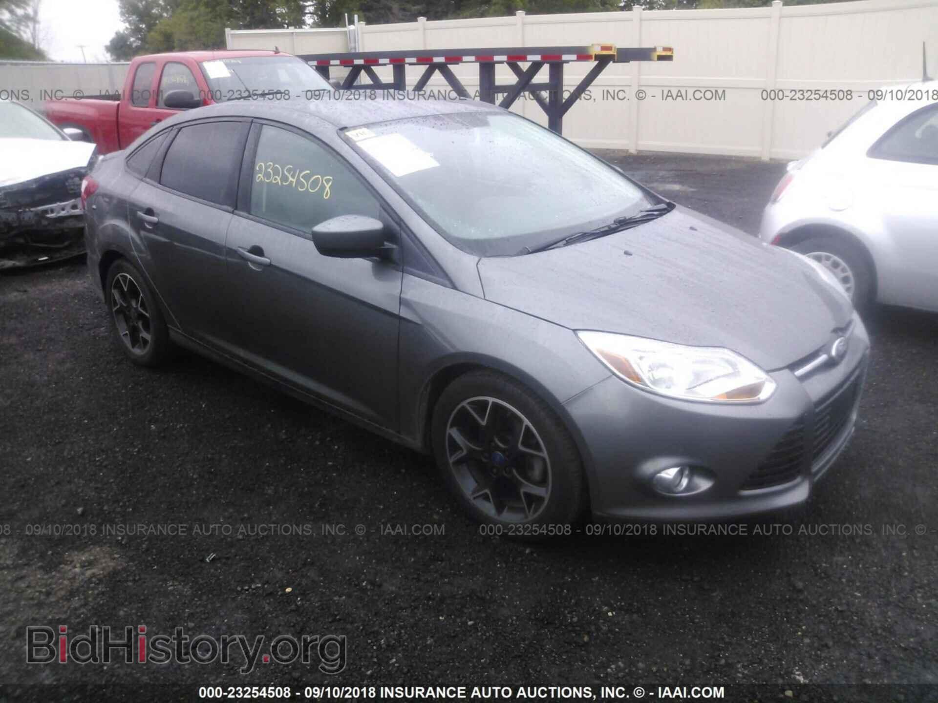 Photo 1FAHP3F27CL448365 - Ford Focus 2012