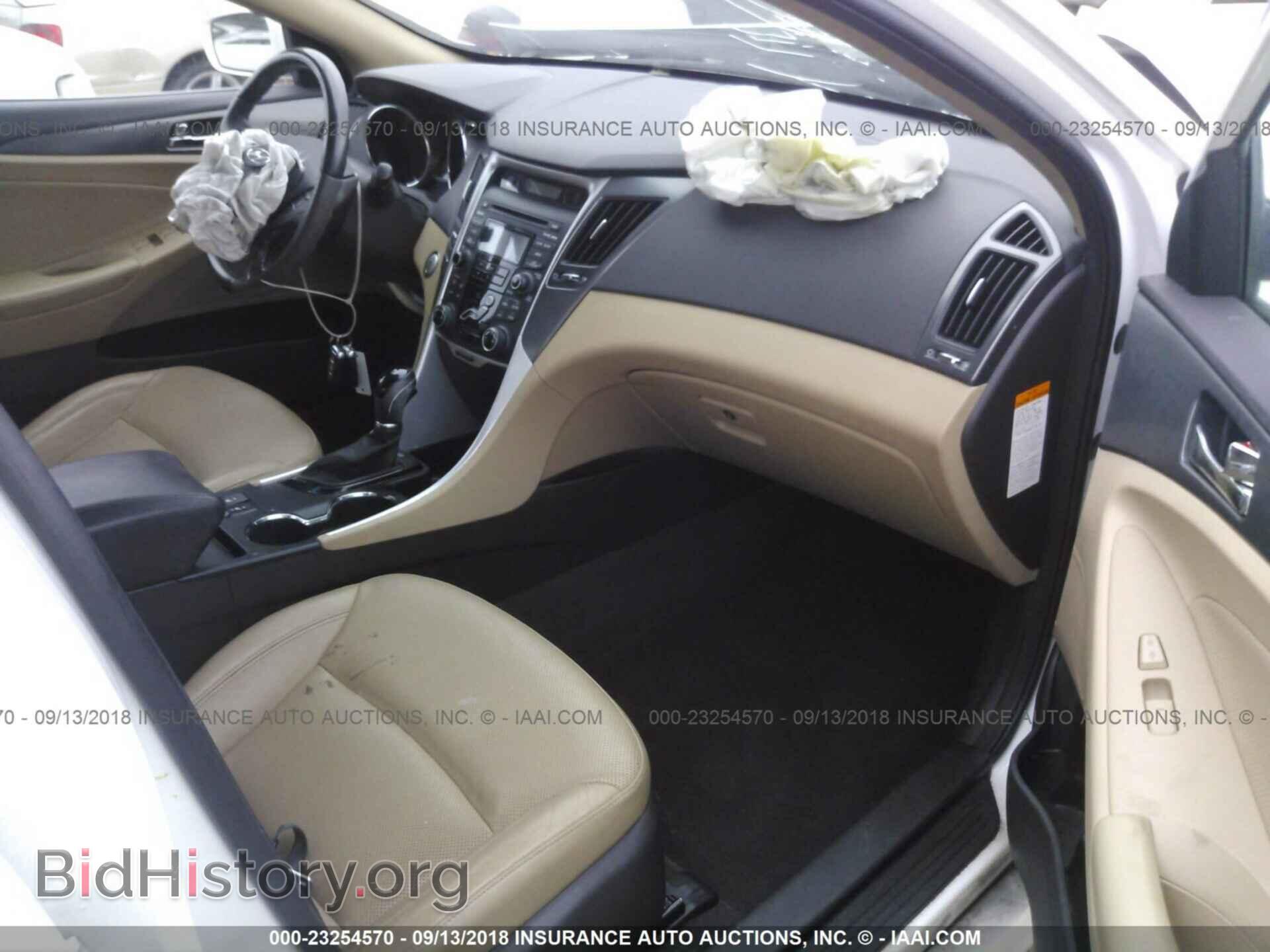 2012 Hyundai Sonata - VIN: KMHEC4A44CA060427 - Фото 5