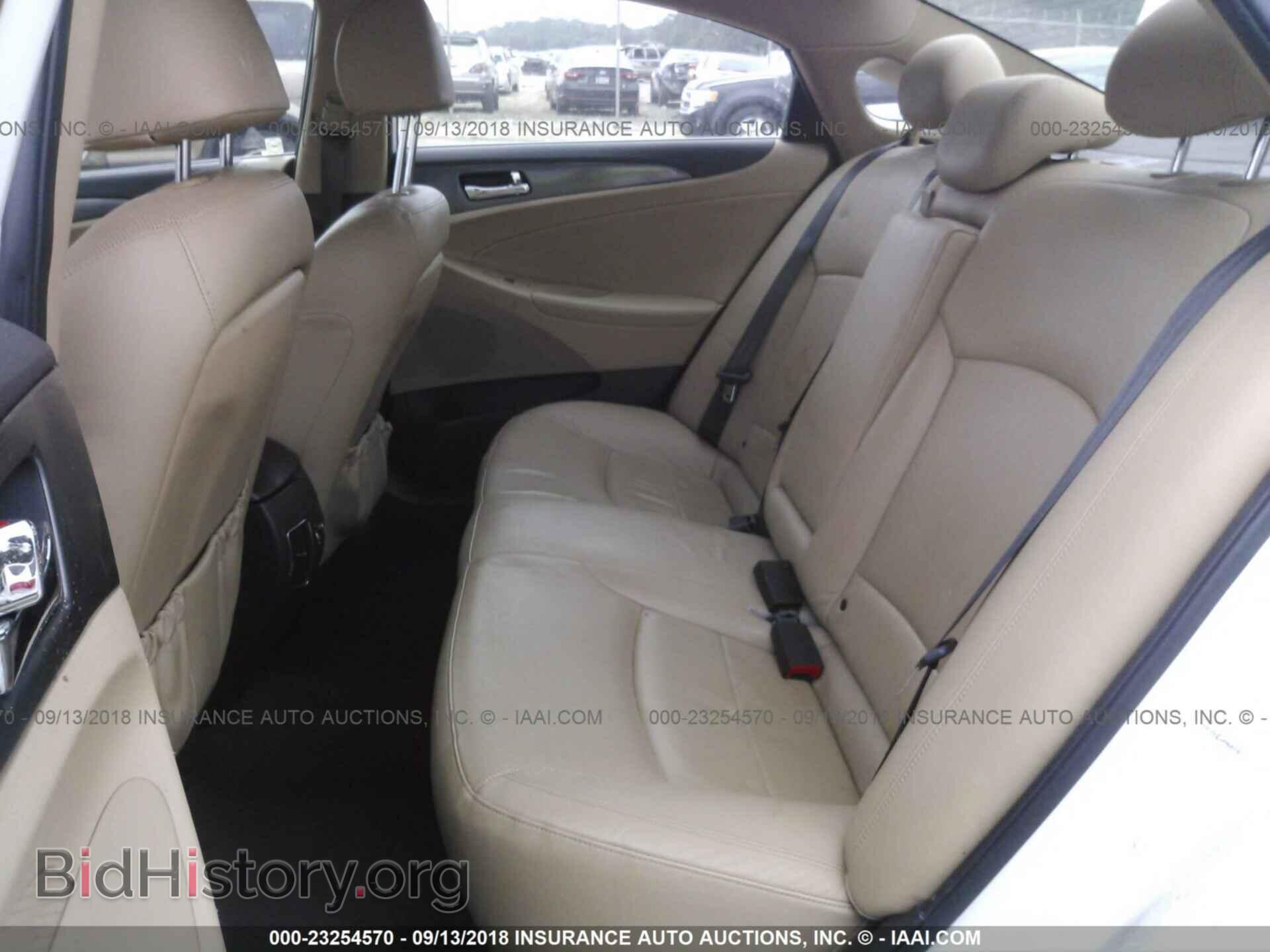 2012 Hyundai Sonata - VIN: KMHEC4A44CA060427 - Фото 8