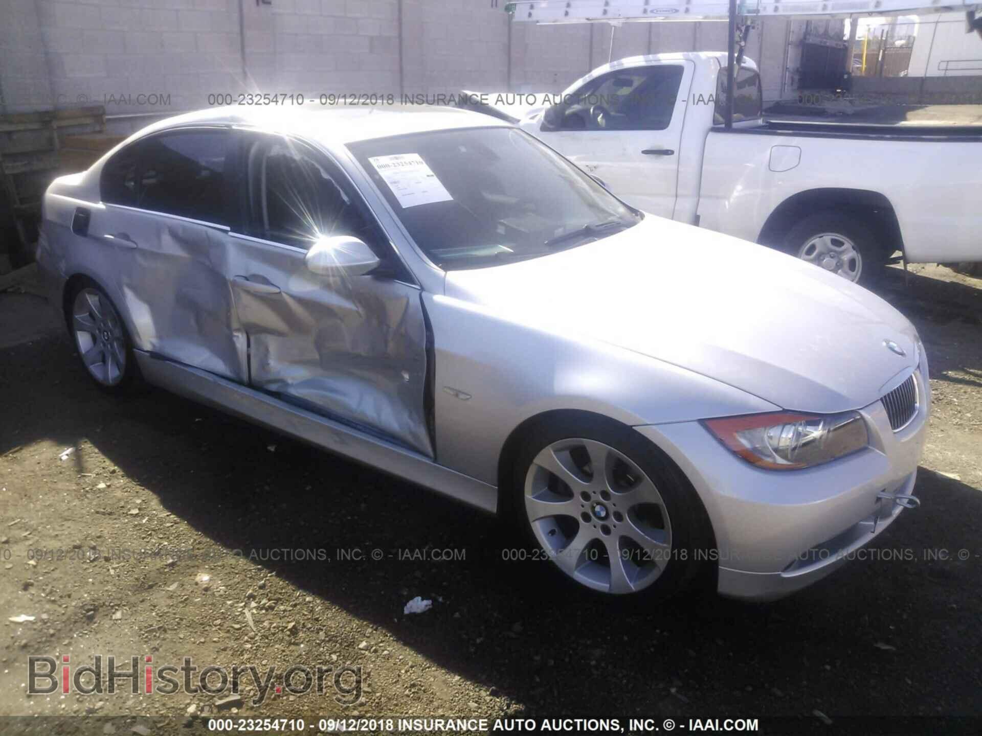 Photo WBAVB33516KS38541 - BMW 330 2006