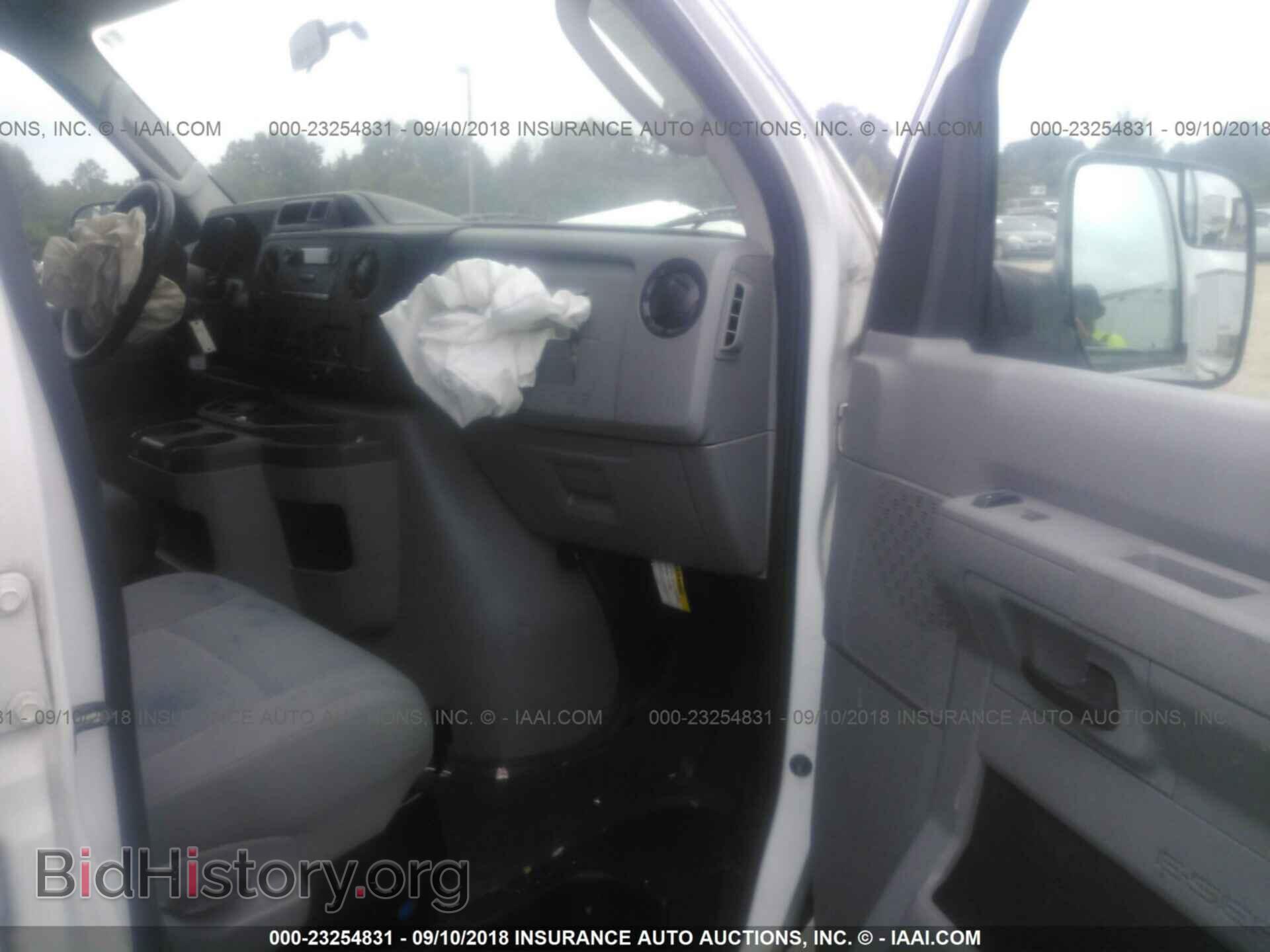 2011 Ford Econoline - VIN: 1FTNE1EW1BDA61427 - Фото 5