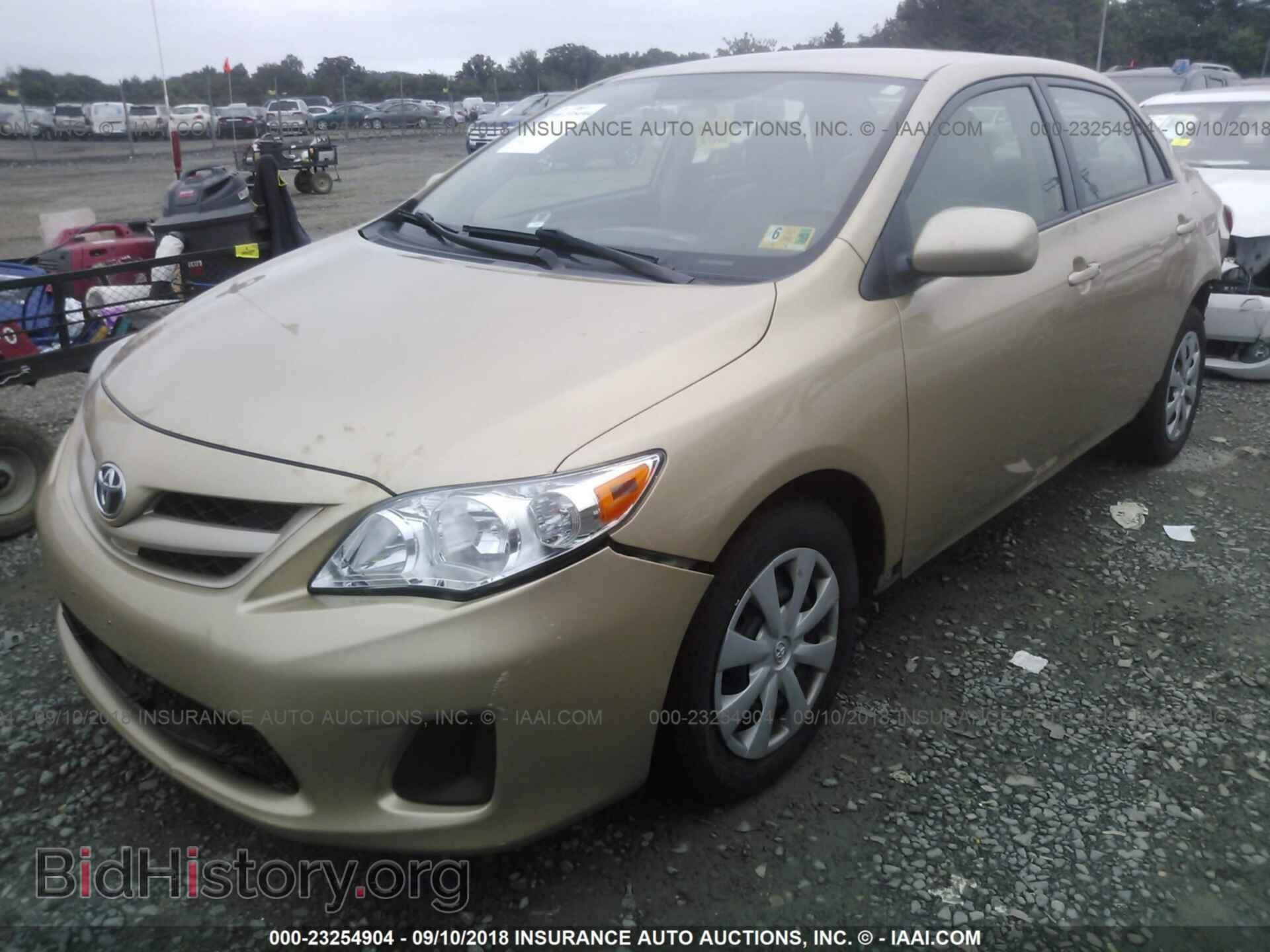 2011 Toyota Corolla - VIN: JTDBU4EE1B9144454 - Фото 2