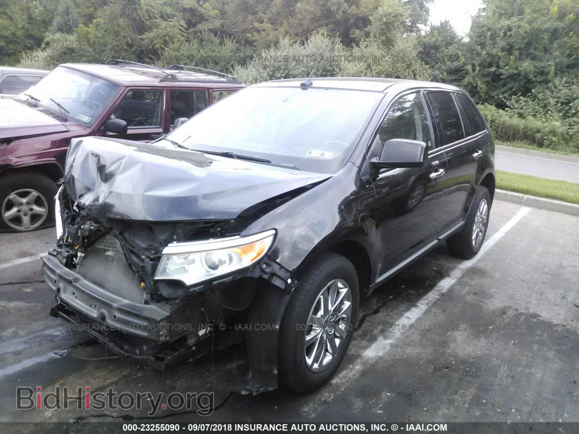 2011 Ford Edge - VIN: 2FMDK4JC5BBA29826 - Photo 2