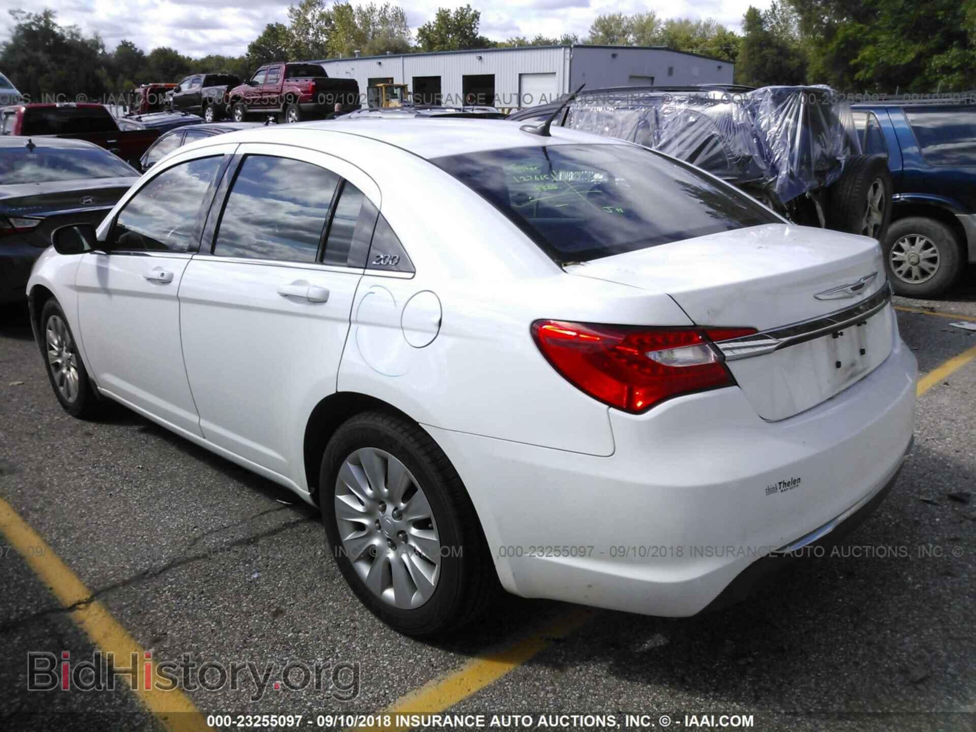 2013 Chrysler 200 - VIN: 1C3CCBAB0DN646765 - Photo 3