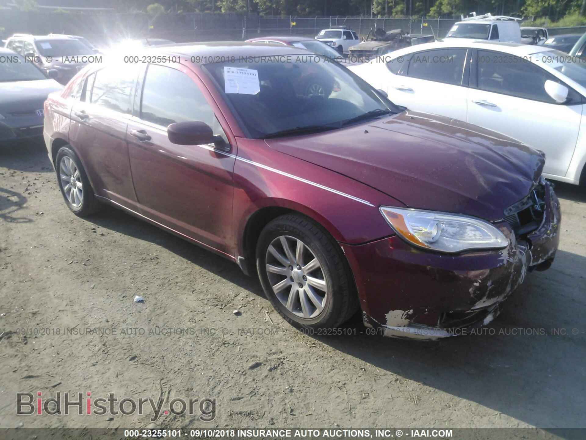 Photo 1C3CCBAB4EN212642 - Chrysler 200 2014