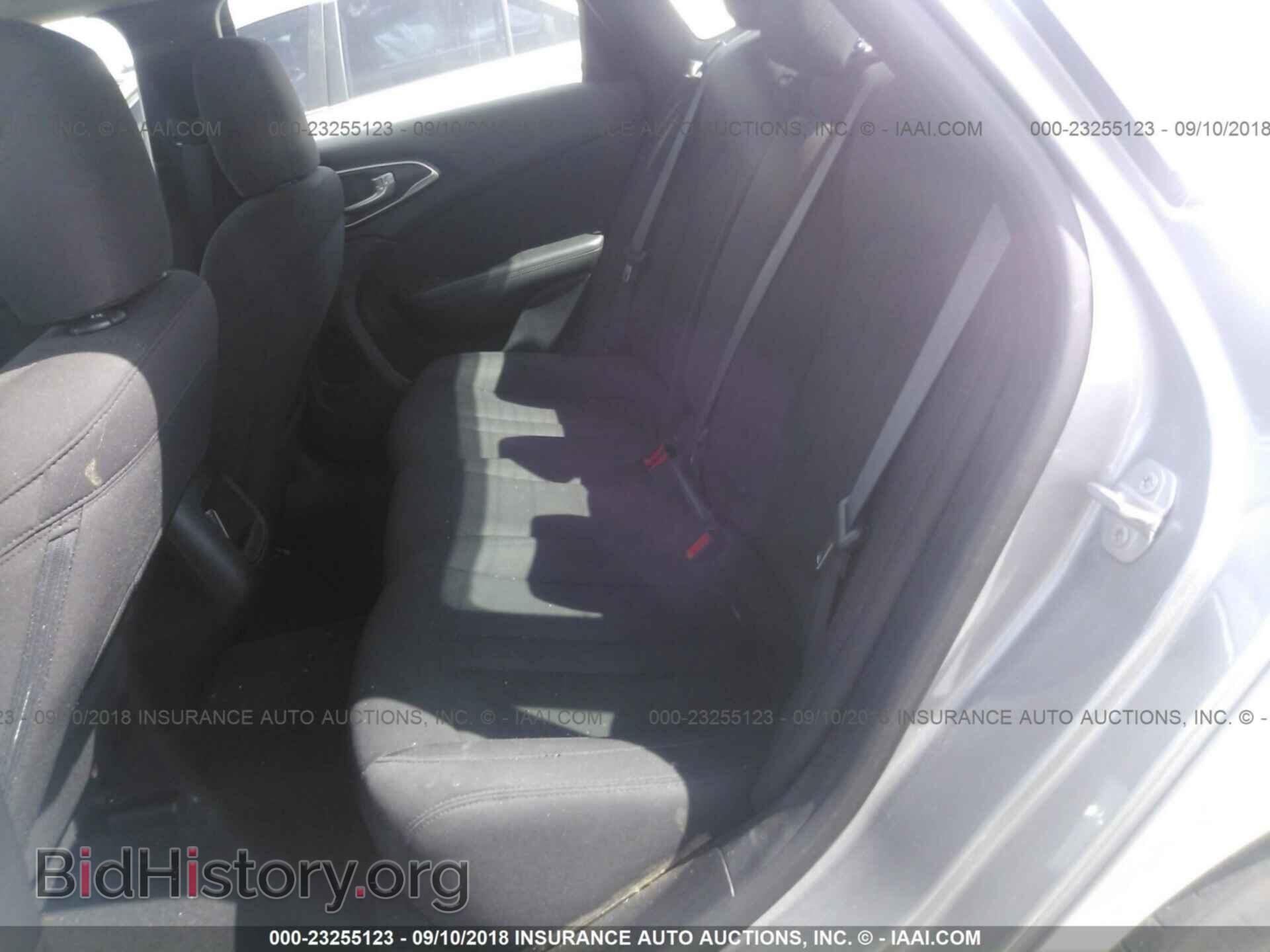 2015 Chrysler 200 - VIN: 1C3CCCAB7FN733197 - Photo 8
