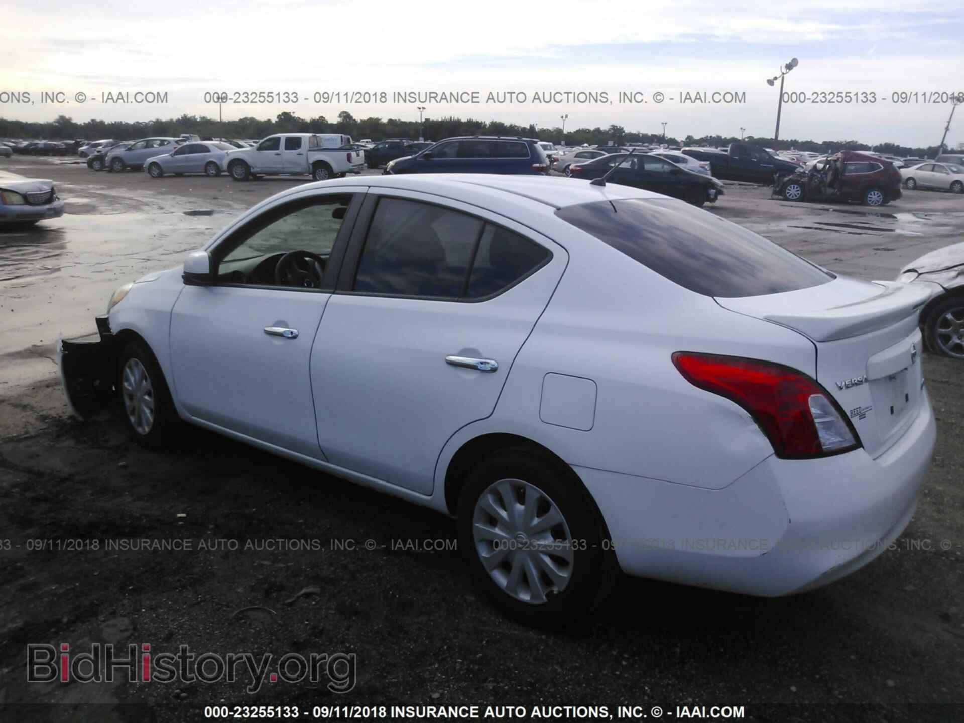2013 Nissan Versa - VIN: 3N1CN7AP6DL889563 - Фото 3