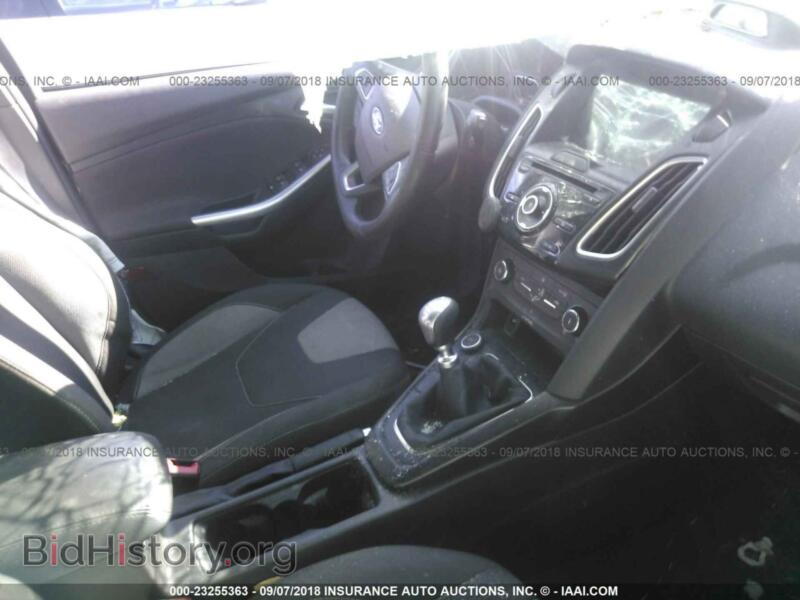 2016 Ford FOCUS (VIN 1FADP3L94GL327895) — фото 5 из 10