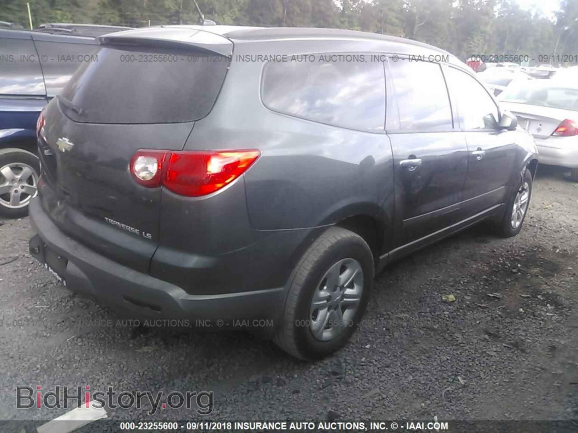 2011 CHEVROLET TRAVERSE - VIN: 1GNKRFED7BJ133047 - Фото 4