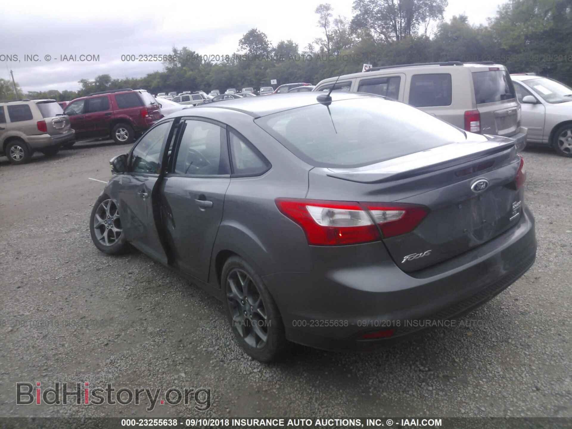 2013 Ford Focus - VIN: 1FADP3F27DL211746 - Photo 3