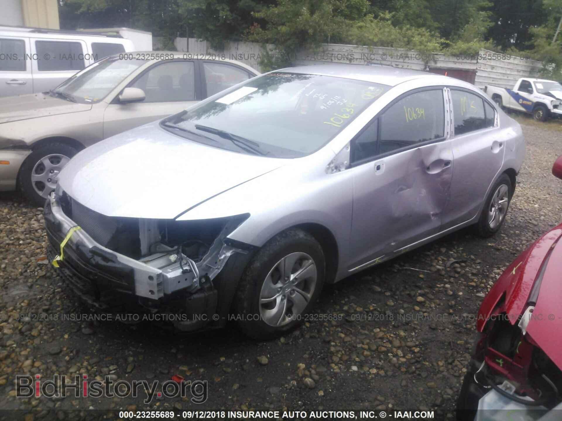 2013 Honda Civic - VIN: 2HGFB2F57DH584449 - Фото 2