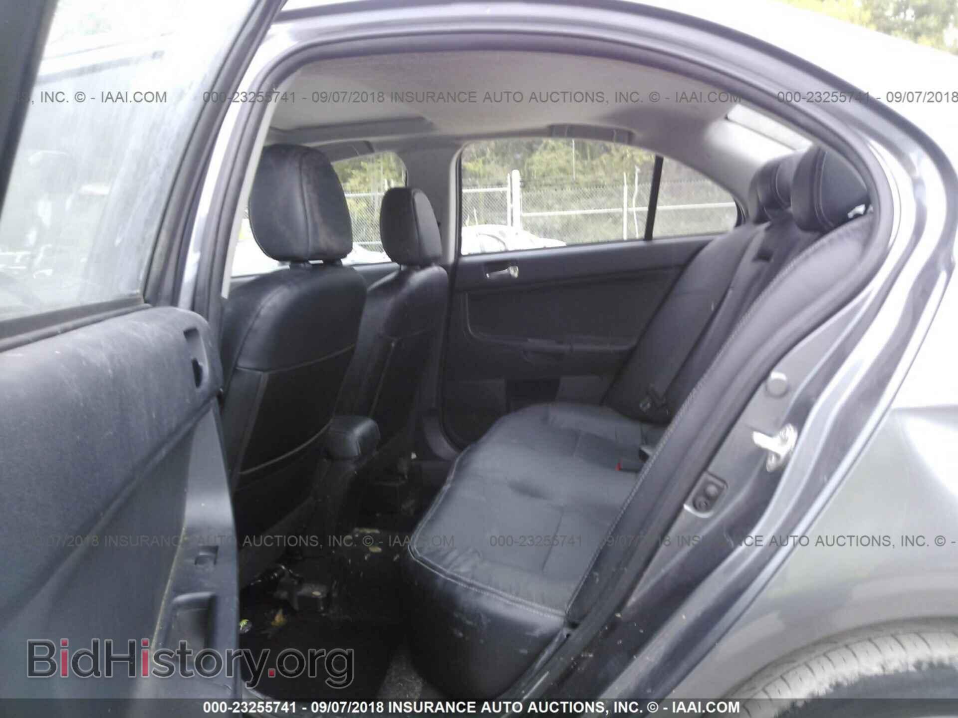 2011 Mitsubishi Lancer - VIN: JA32U8FWXBU030754 - Фото 8