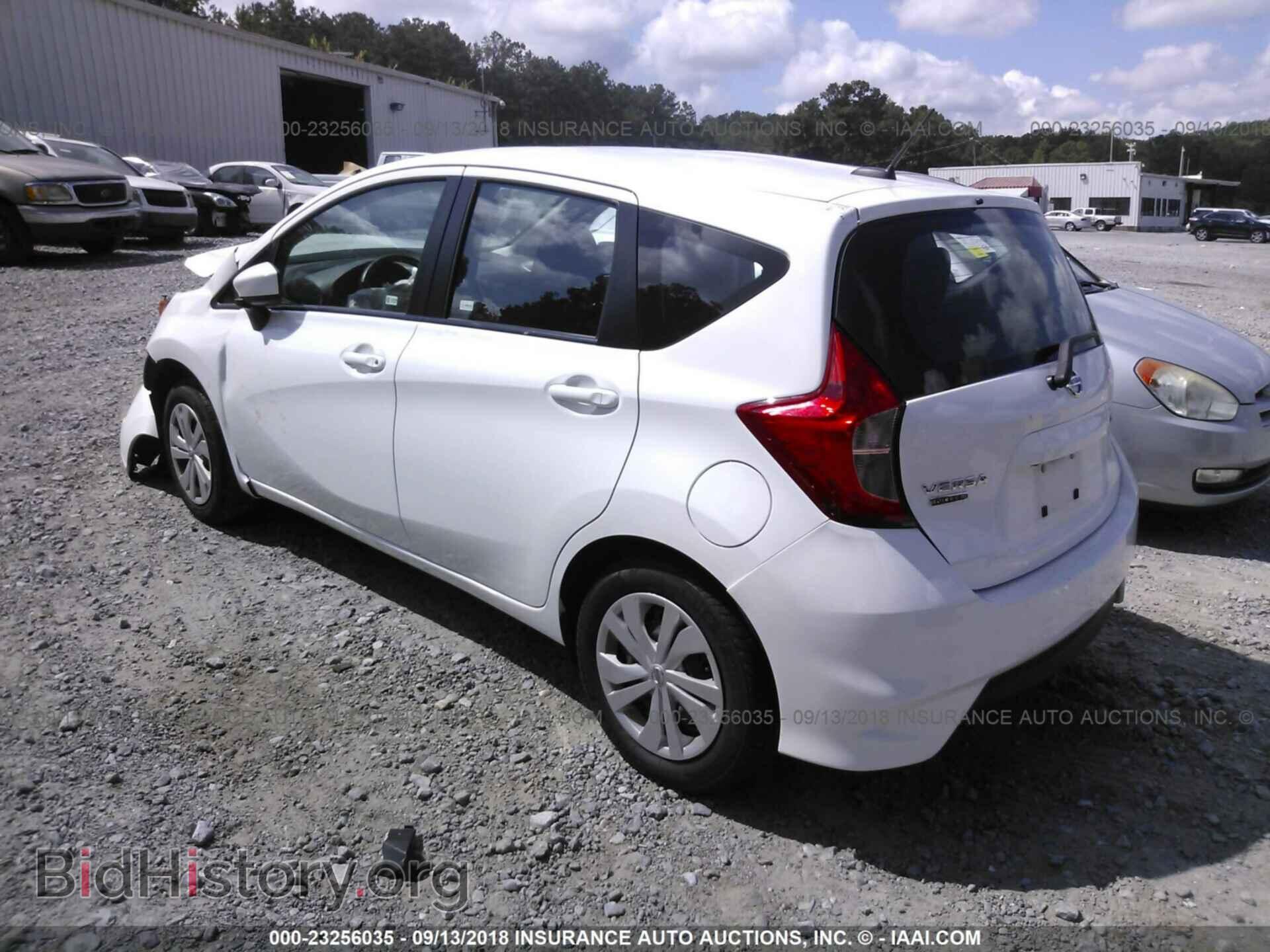 2018 Nissan Versa note - VIN: 3N1CE2CP6JL352753 - Photo 3