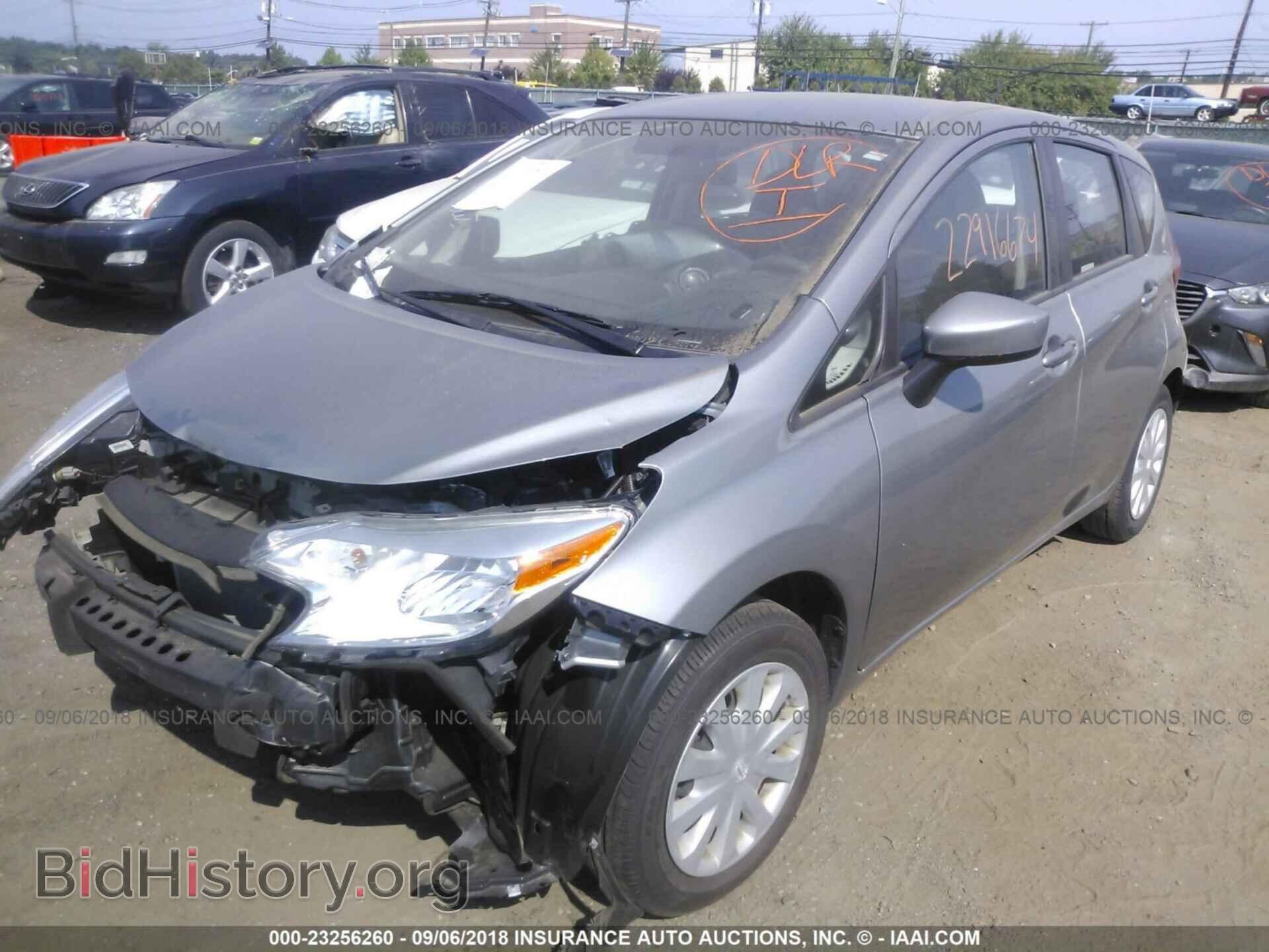 2015 Nissan Versa note - VIN: 3N1CE2CP0FL355882 - Photo 2