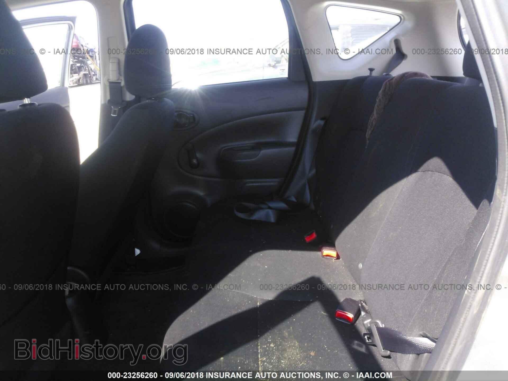 2015 Nissan Versa note - VIN: 3N1CE2CP0FL355882 - Photo 8