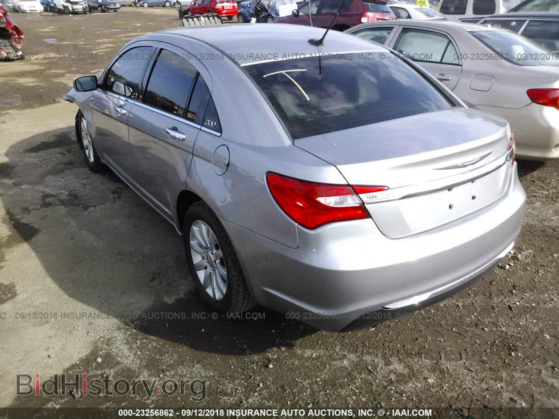 2013 Chrysler 200 - VIN: 1C3CCBCG7DN701690 - Фото 3