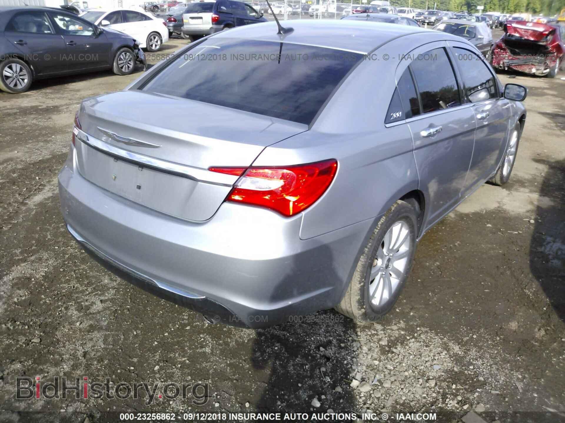 2013 Chrysler 200 - VIN: 1C3CCBCG7DN701690 - Фото 4