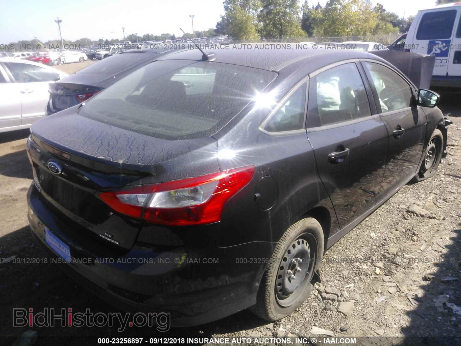 2012 Ford Focus - VIN: 1FAHP3F20CL445470 - Фото 4