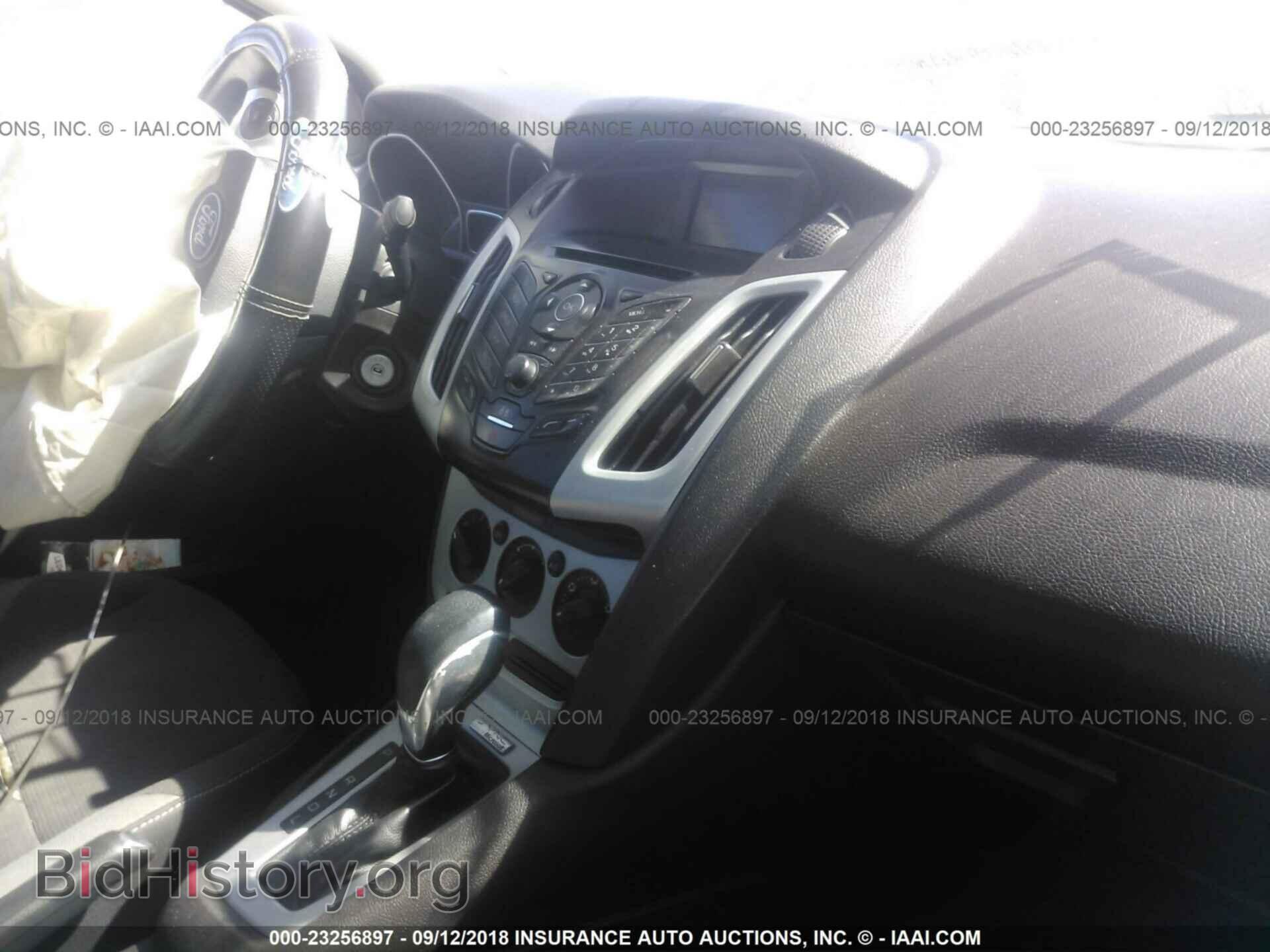 2012 Ford Focus - VIN: 1FAHP3F20CL445470 - Фото 5