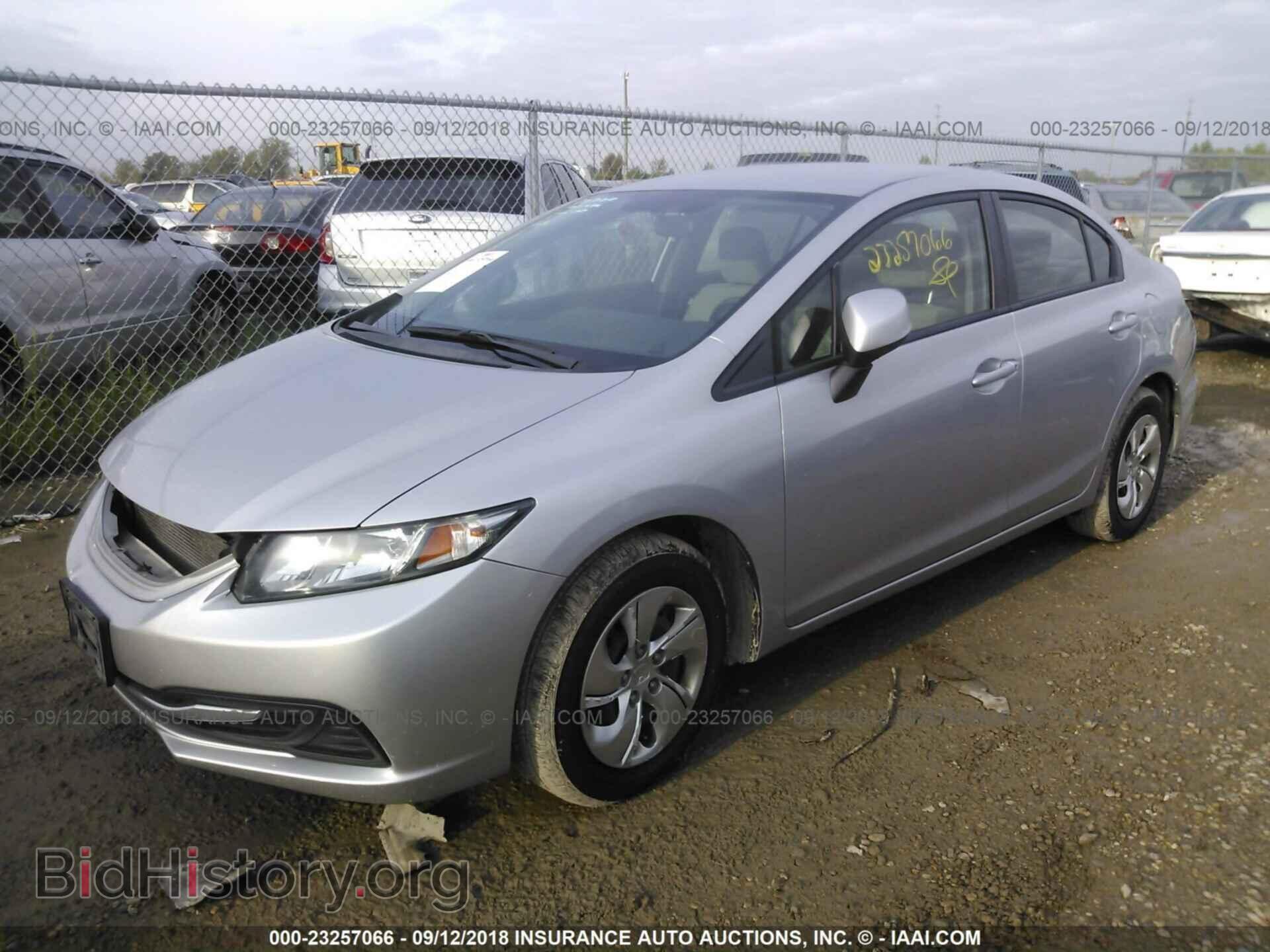 2013 Honda Civic - VIN: 19XFB2F52DE003319 - Фото 2