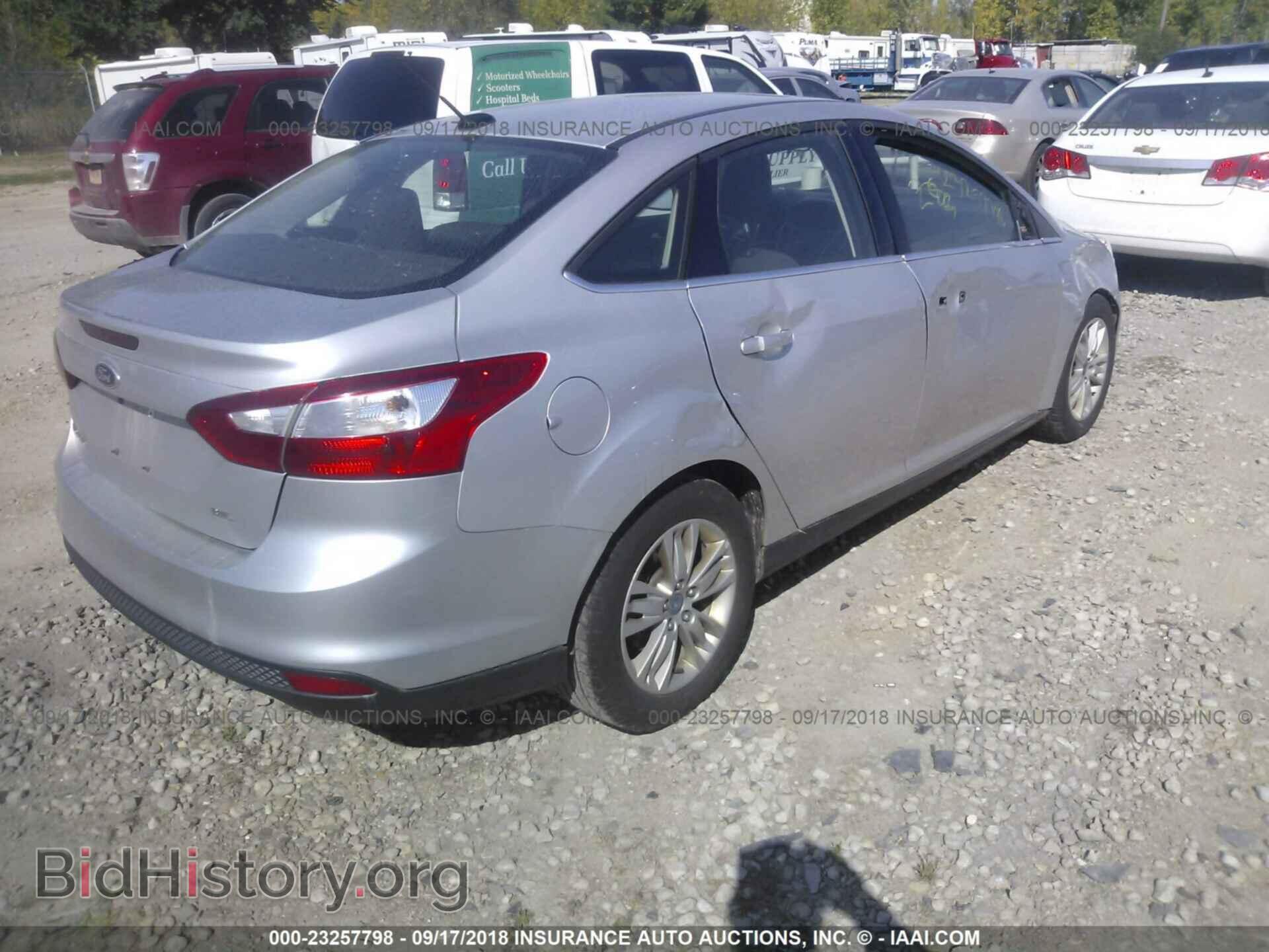 2012 Ford Focus - VIN: 1FAHP3H26CL184973 - Photo 4