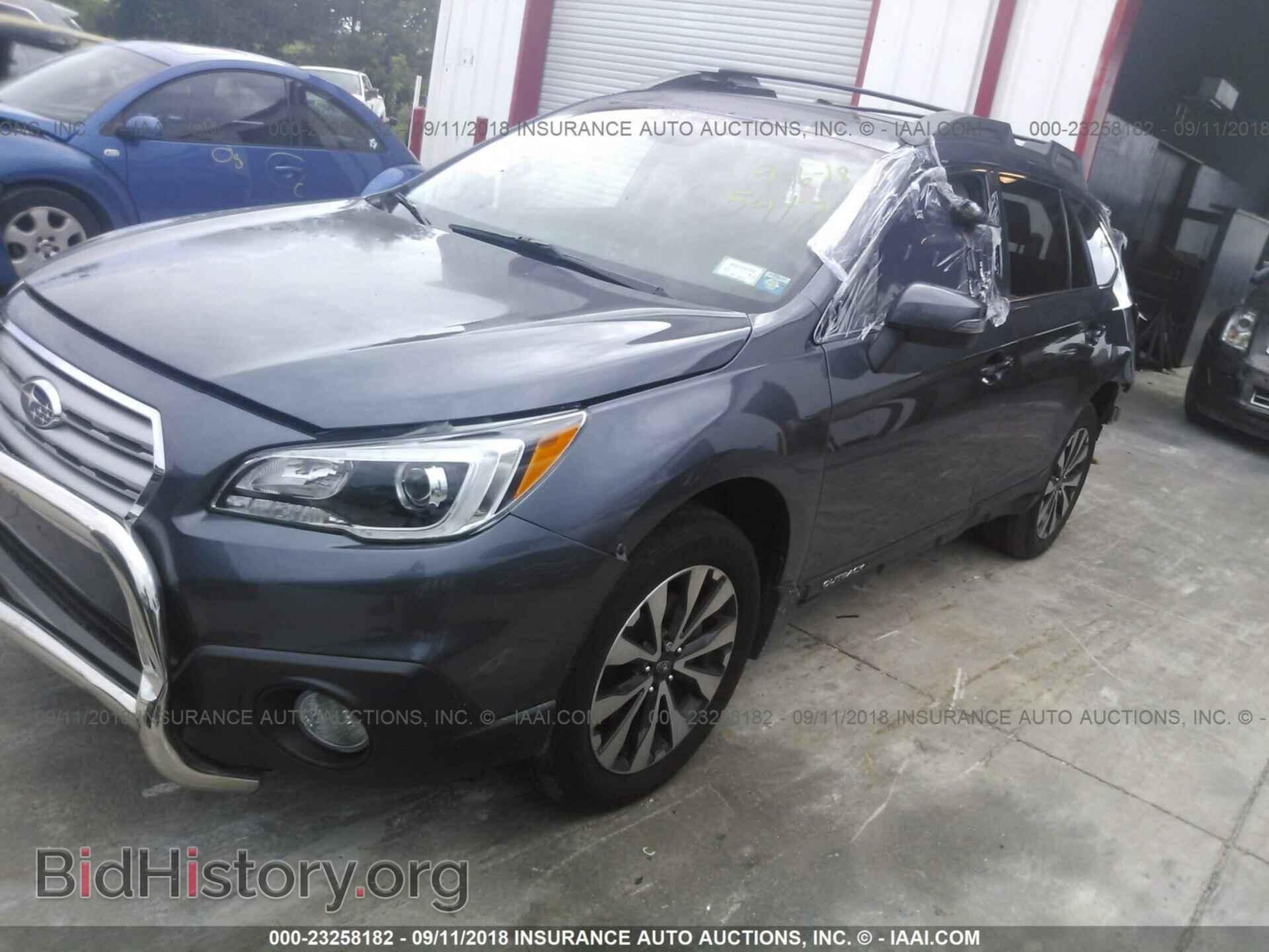 2016 Subaru Outback - VIN: 4S4BSANC6G3245417 - Photo 2