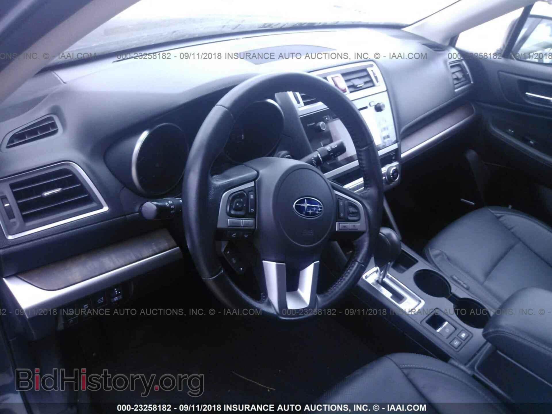 2016 Subaru Outback - VIN: 4S4BSANC6G3245417 - Photo 5