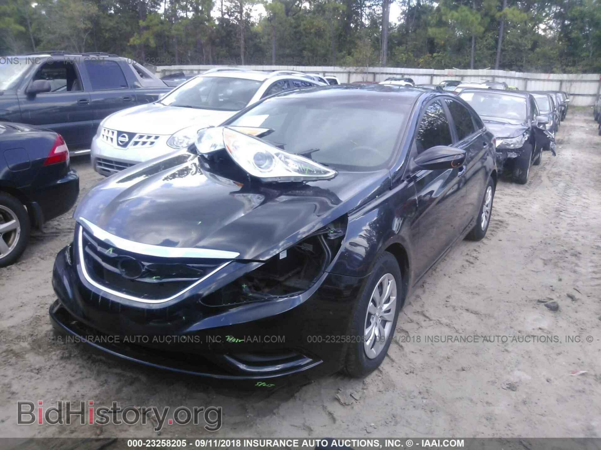 2012 Hyundai Sonata - VIN: 5NPEB4AC5CH474260 - Photo 2