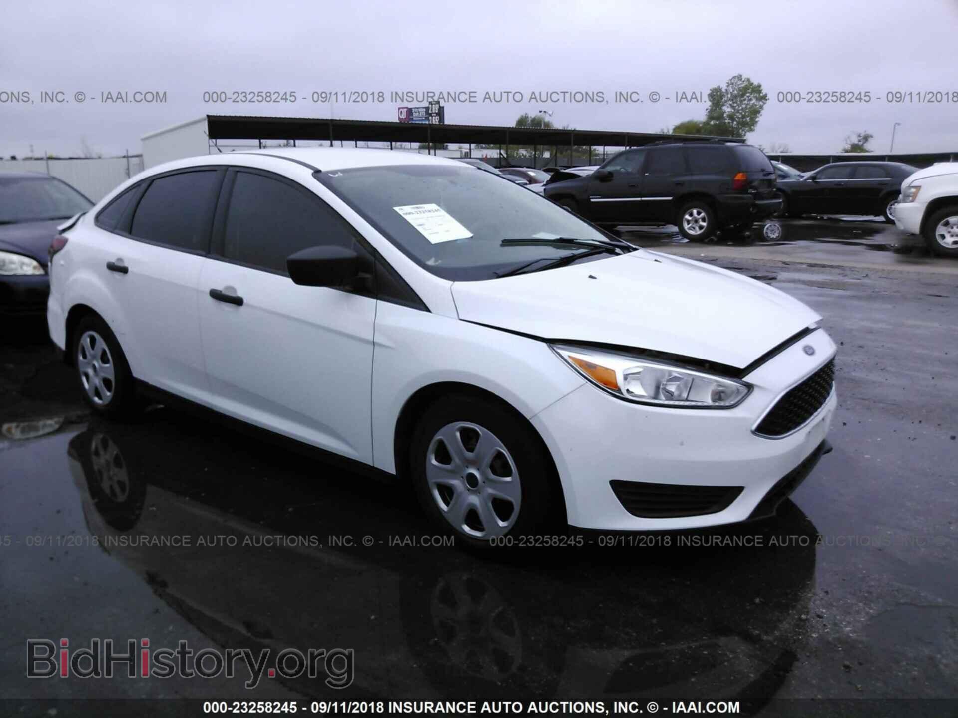 Photo 1FADP3E22HL204484 - Ford Focus 2017