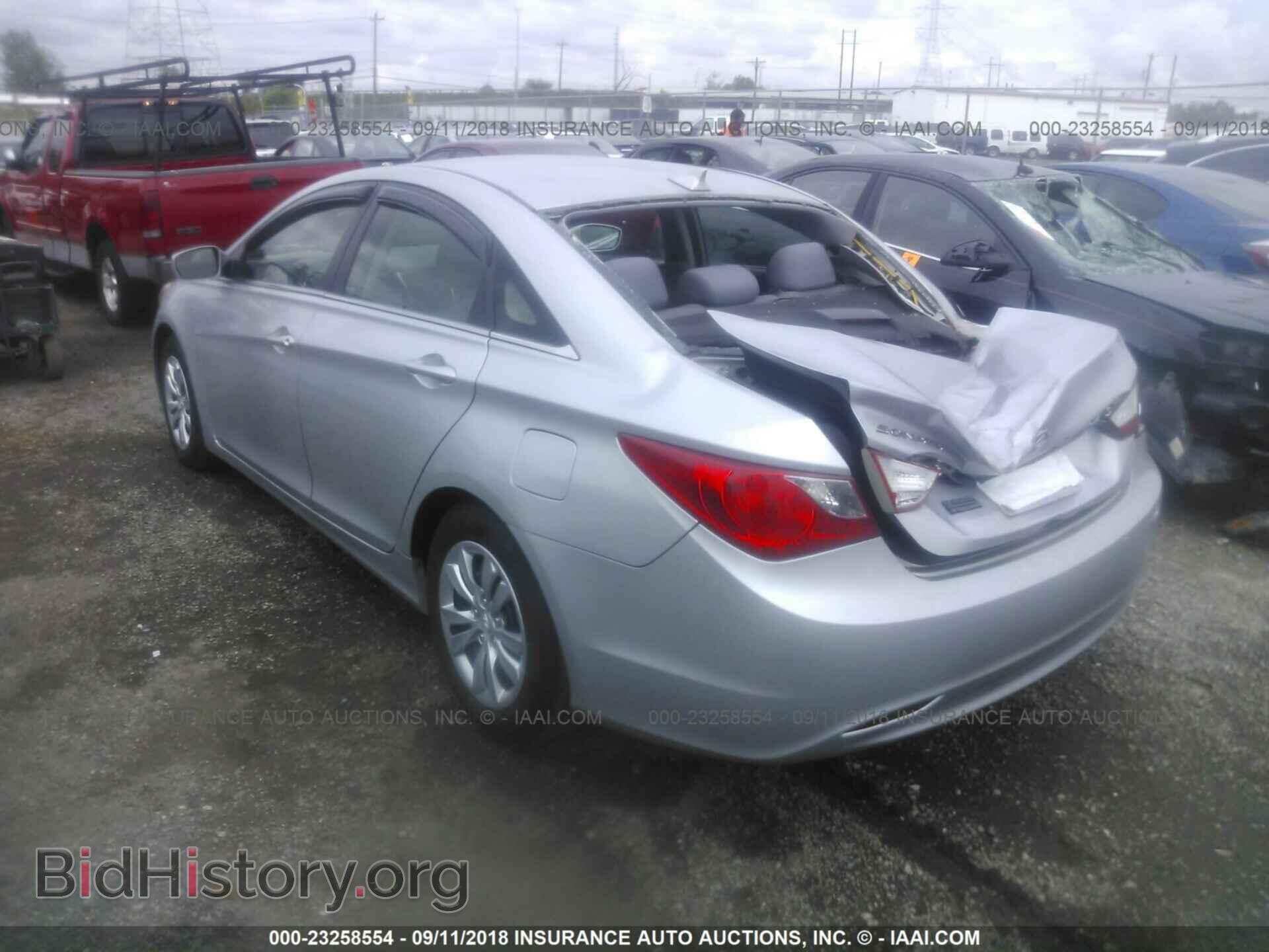 2012 Hyundai Sonata - VIN: 5NPEB4ACXCH372338 - Фото 3