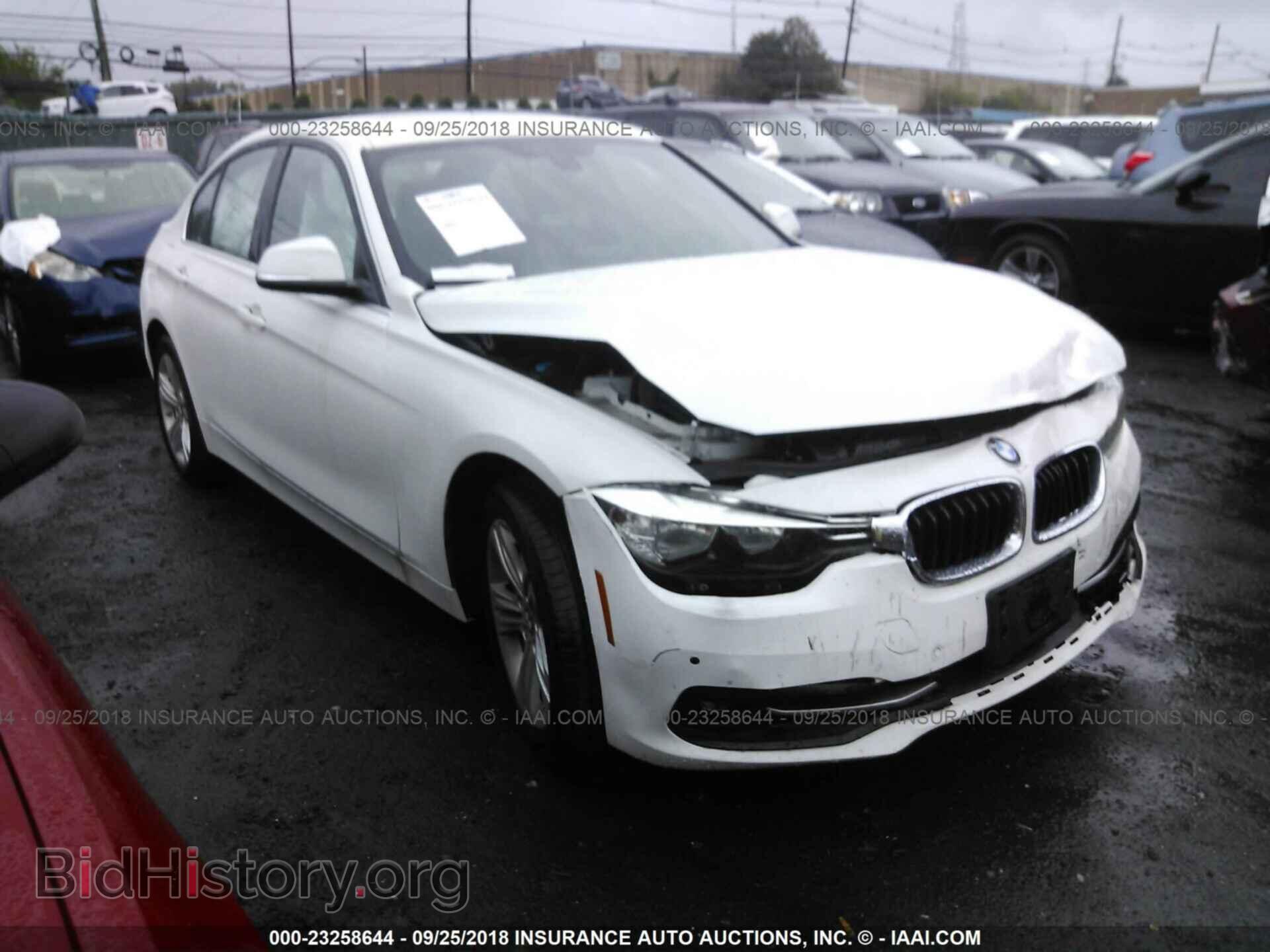 Photo WBA8D9G54HNT91114 - Bmw 330 2017