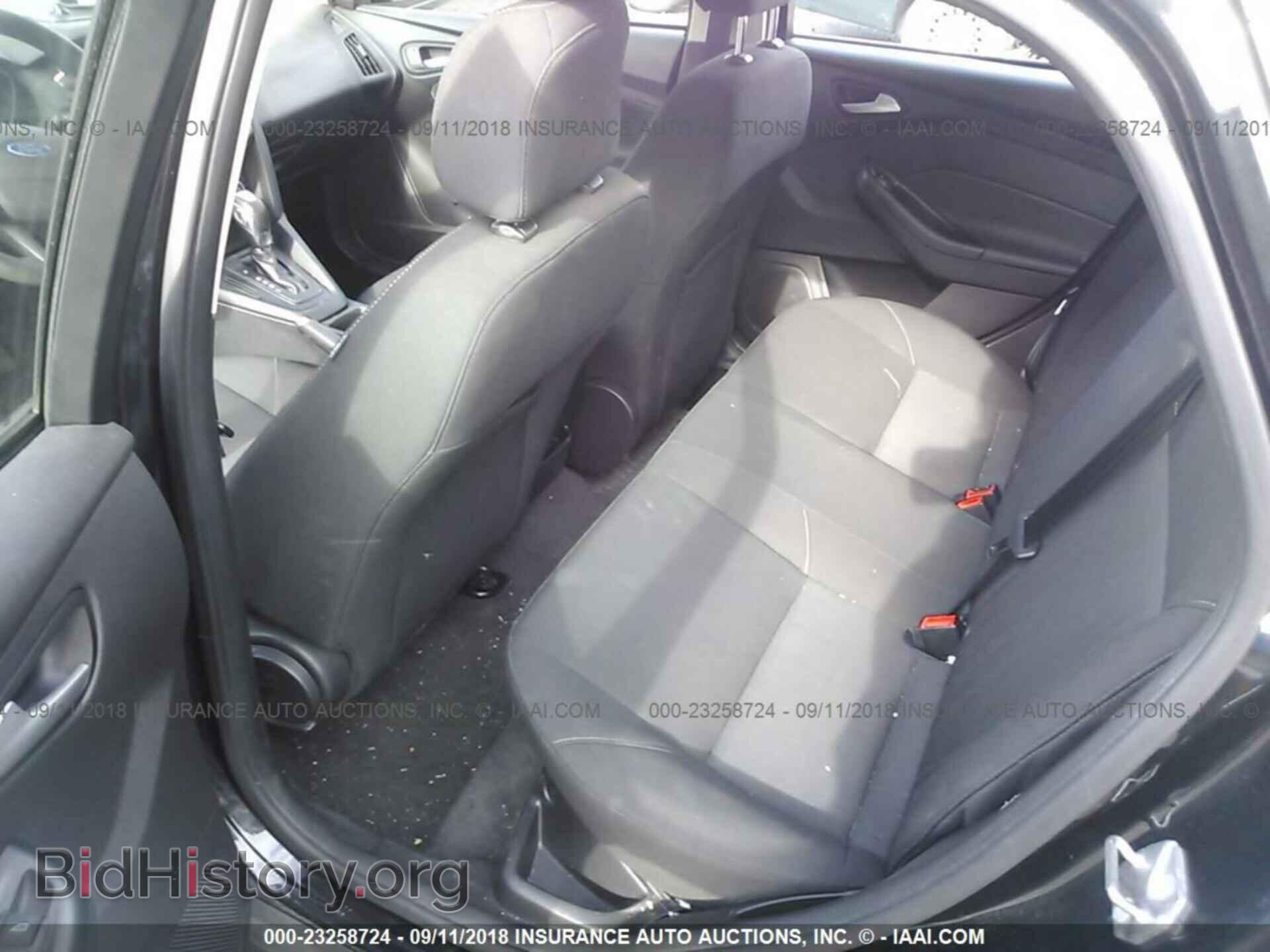 2015 Ford Focus - VIN: 1FADP3F24FL206619 - Photo 8