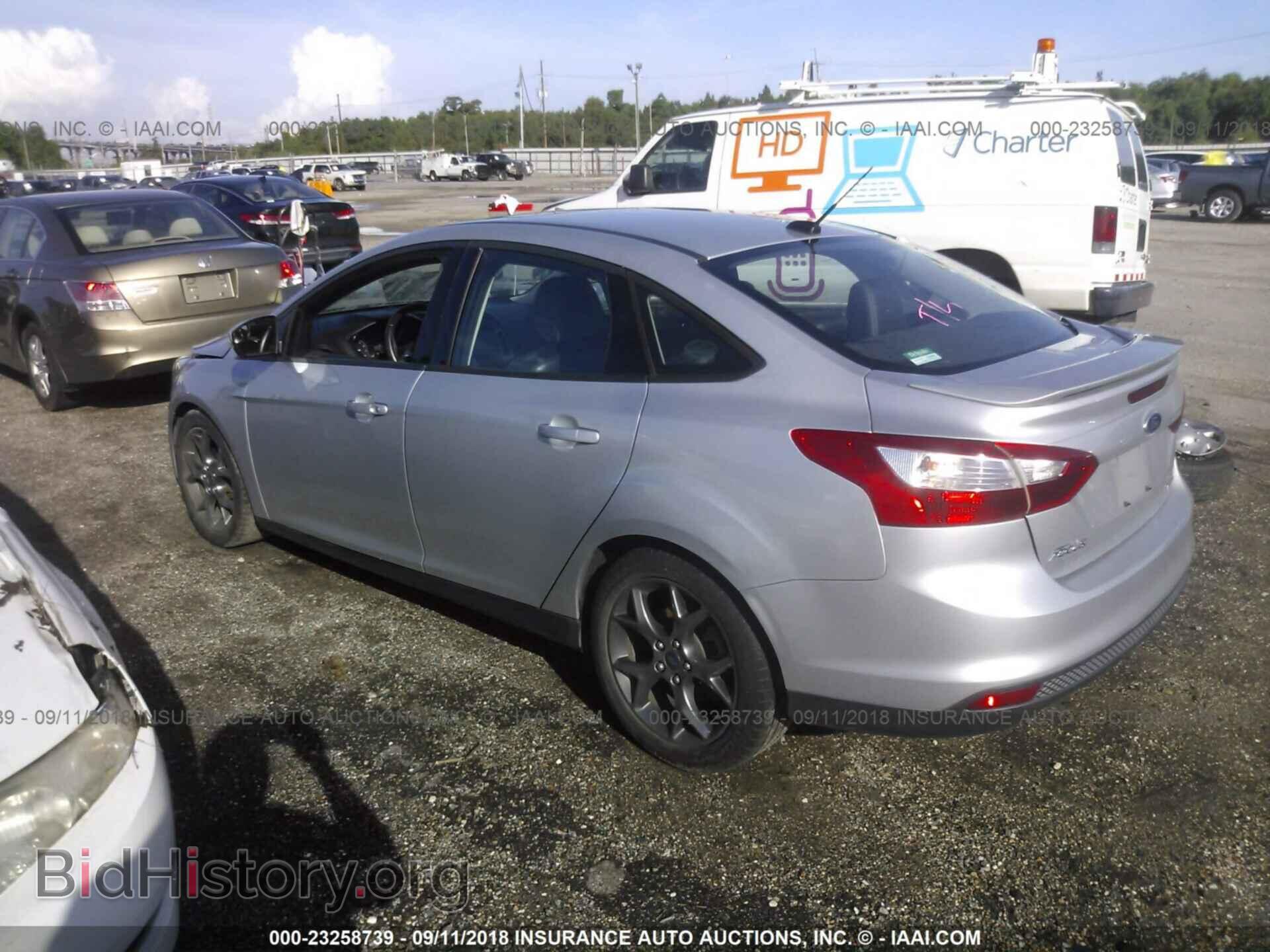 2014 Ford Focus - VIN: 1FADP3F2XEL147039 - Фото 3