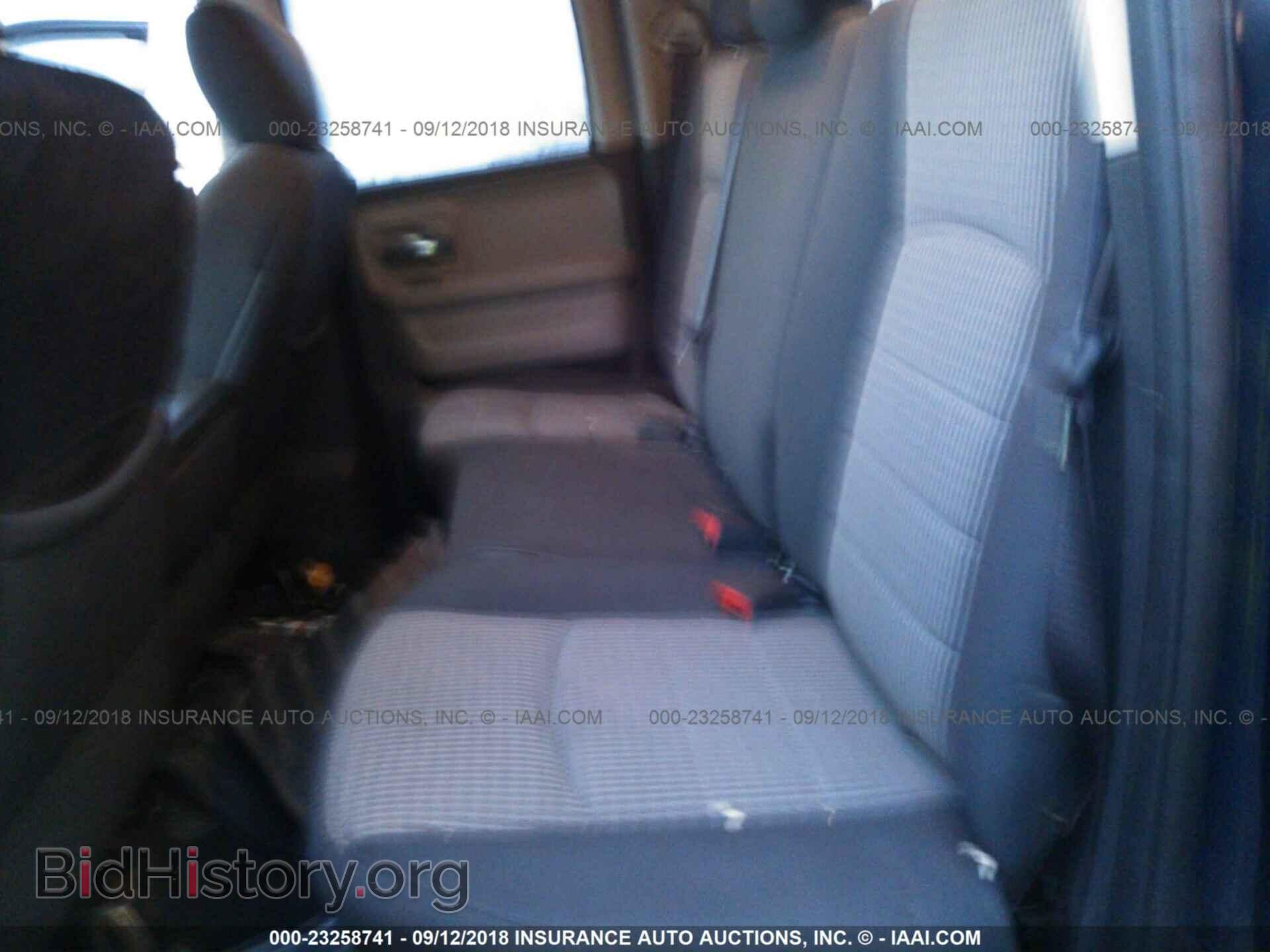2012 Dodge Ram 1500 - VIN: 1C6RD7GT0CS267143 - Фото 8