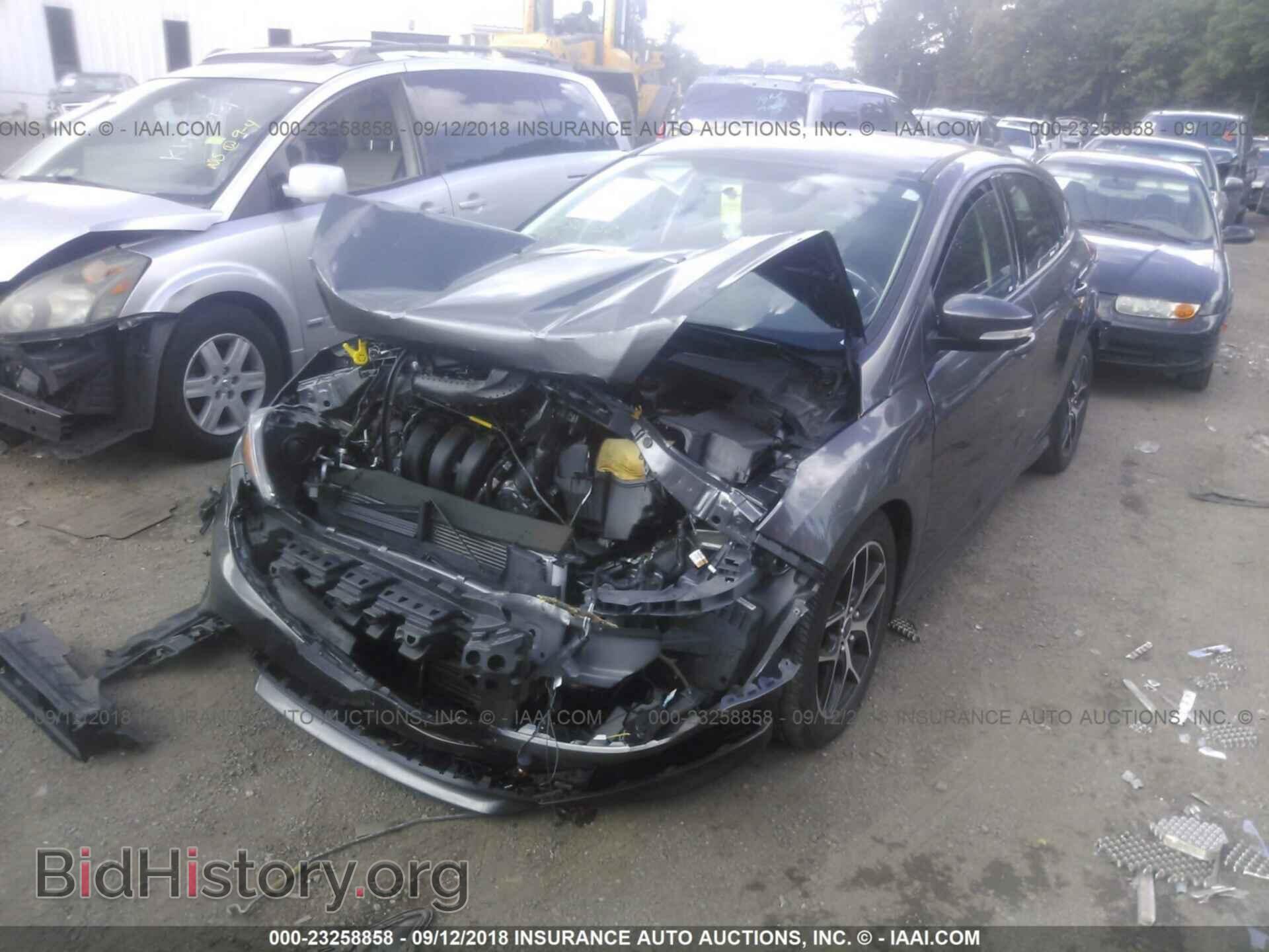 2015 Ford Focus - VIN: 1FADP3K25FL365283 - Photo 2