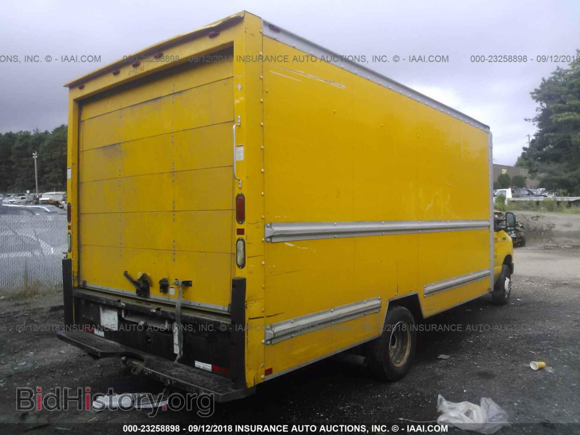 2012 Ford Econoline - VIN: 1FDWE3FS0CDA63226 - Фото 4