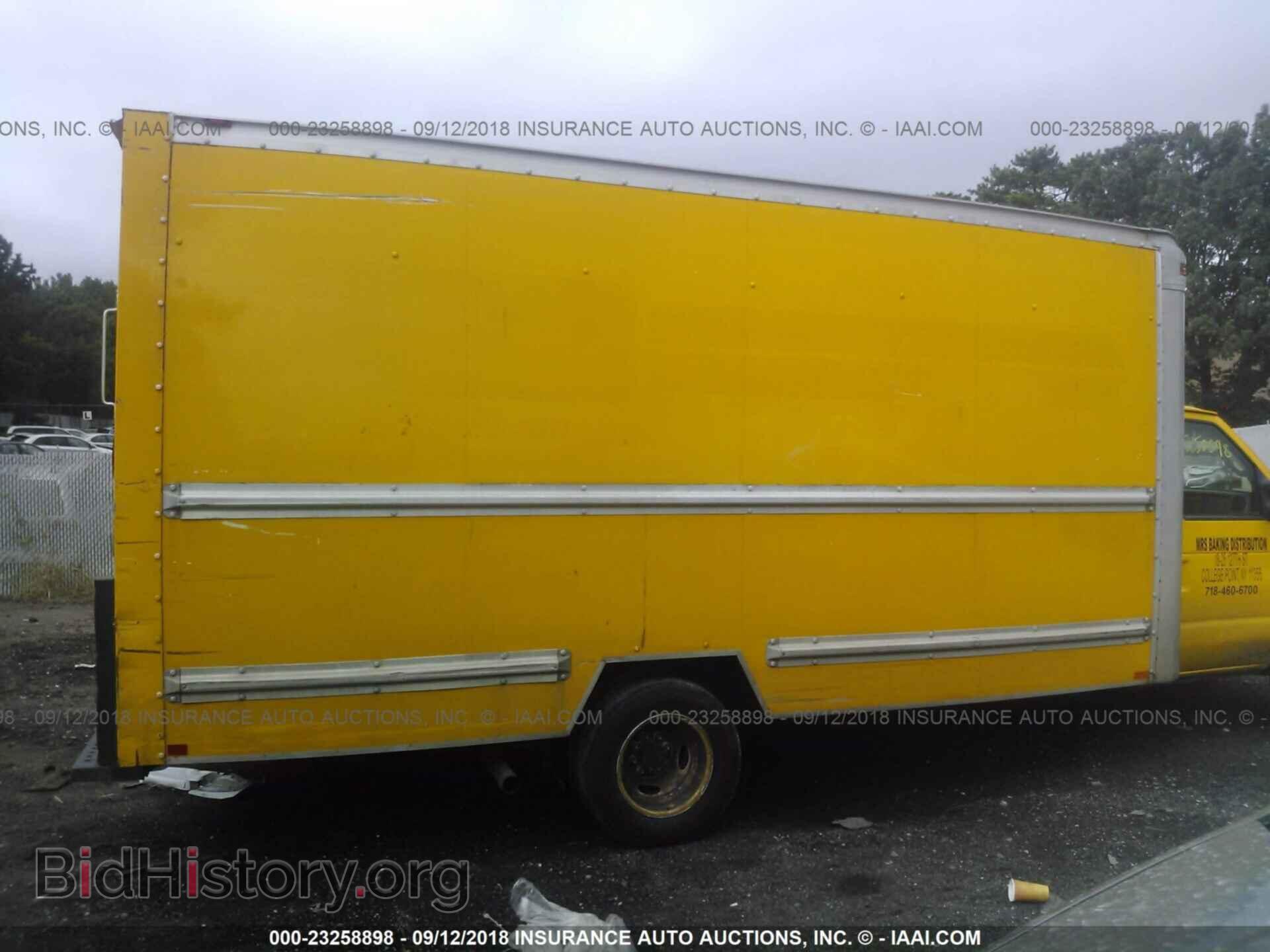 2012 Ford Econoline - VIN: 1FDWE3FS0CDA63226 - Фото 7