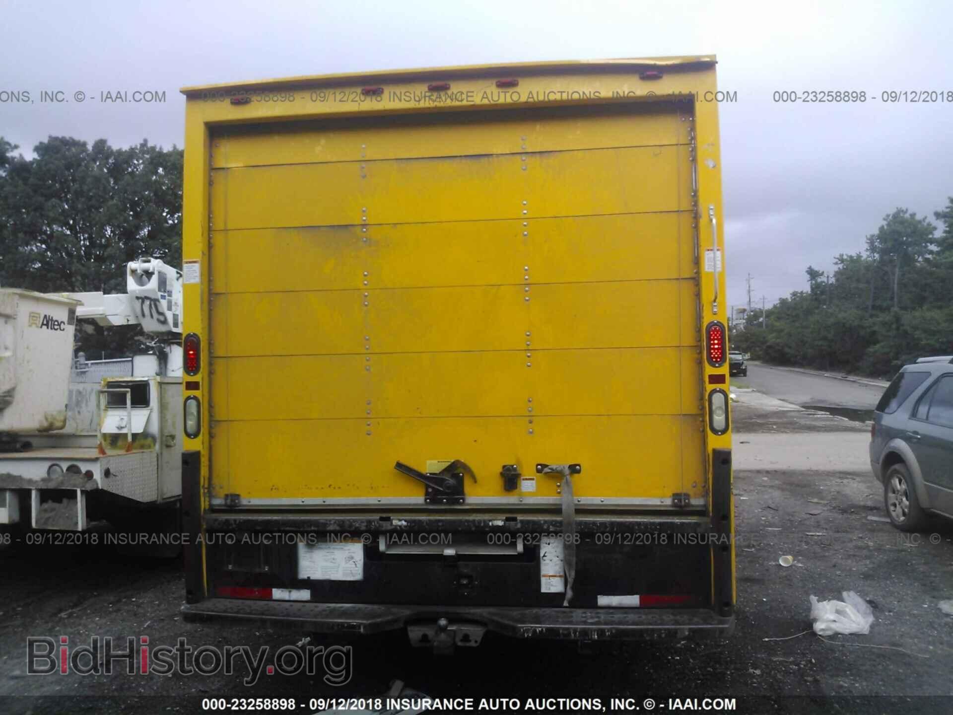 2012 Ford Econoline - VIN: 1FDWE3FS0CDA63226 - Фото 8