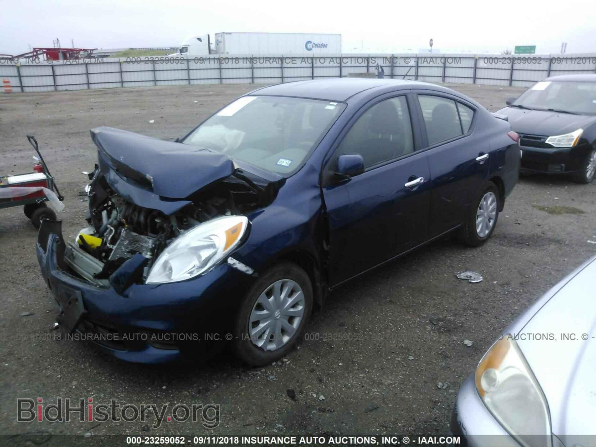 2013 Nissan Versa - VIN: 3N1CN7AP1DL846877 - Фото 2