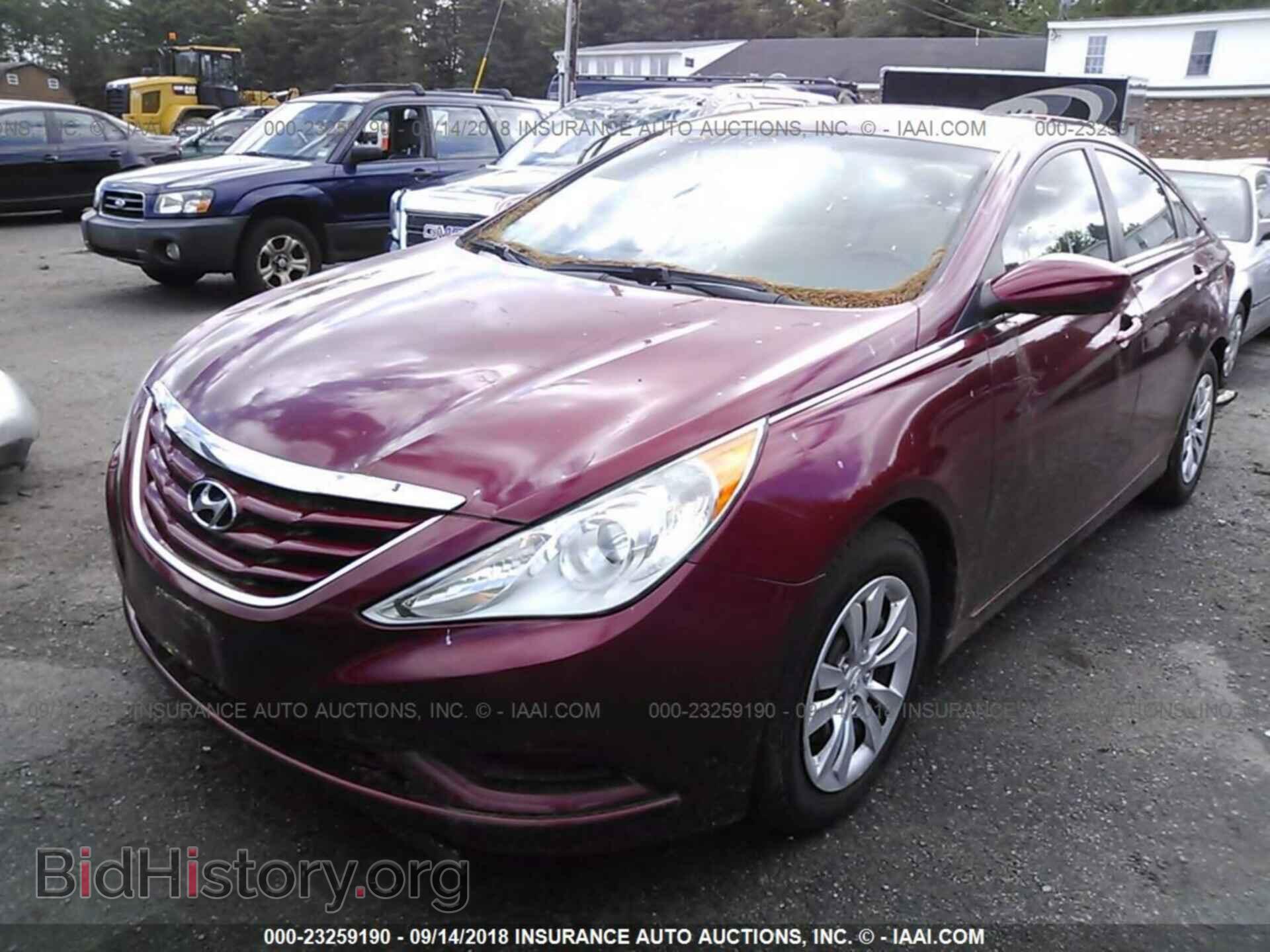 2012 Hyundai Sonata - VIN: 5NPEB4AC3CH332781 - Фото 2