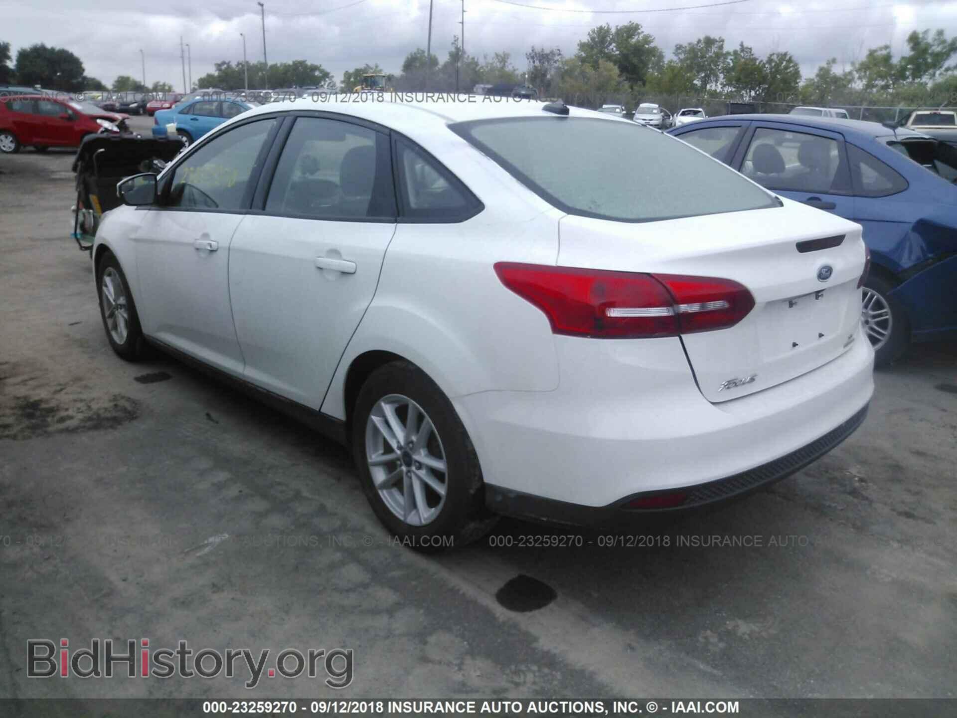 2015 Ford Focus - VIN: 1FADP3F27FL217551 - Photo 3