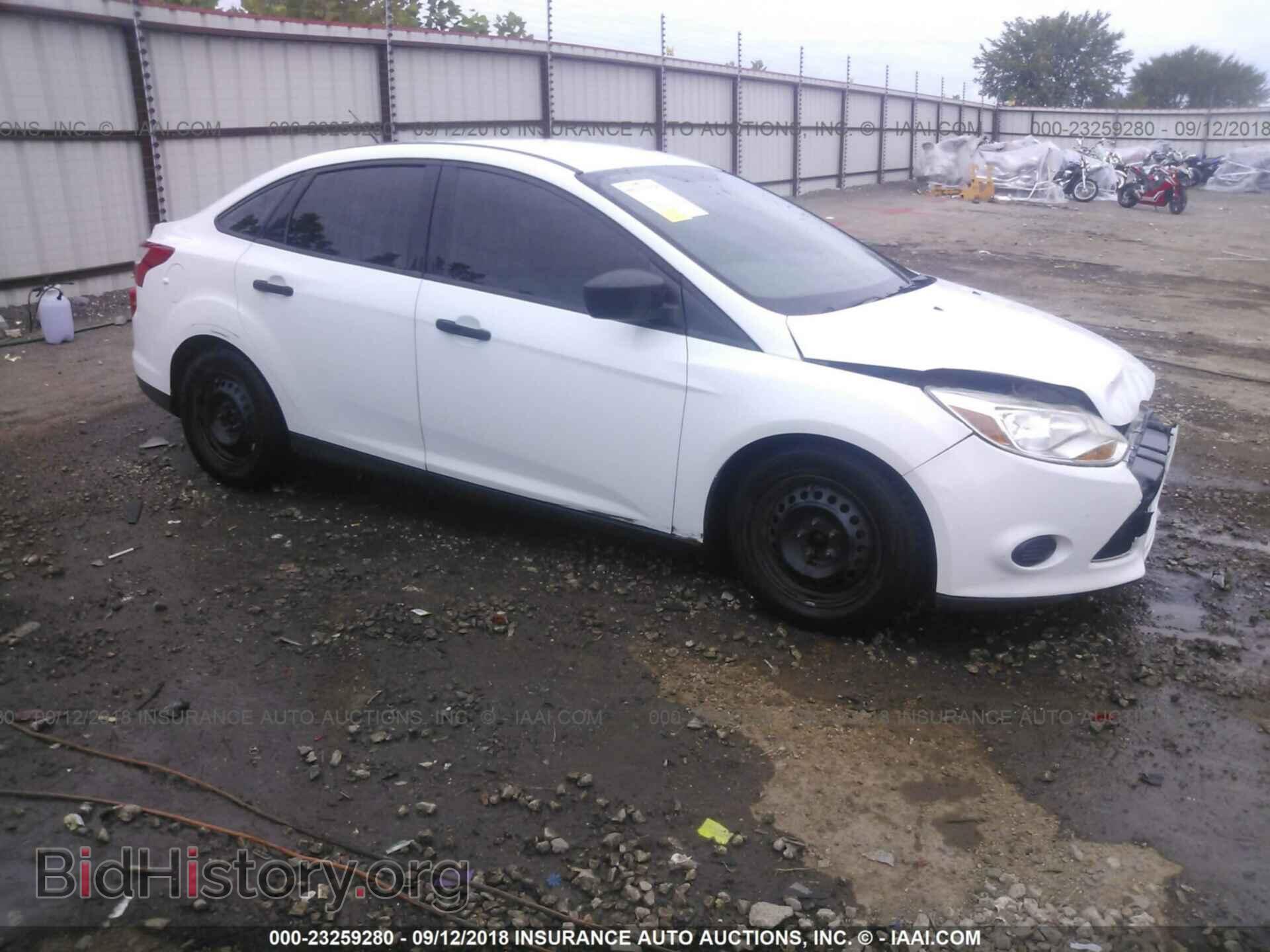 Фотография 1FAHP3E28CL250413 - Ford Focus 2012